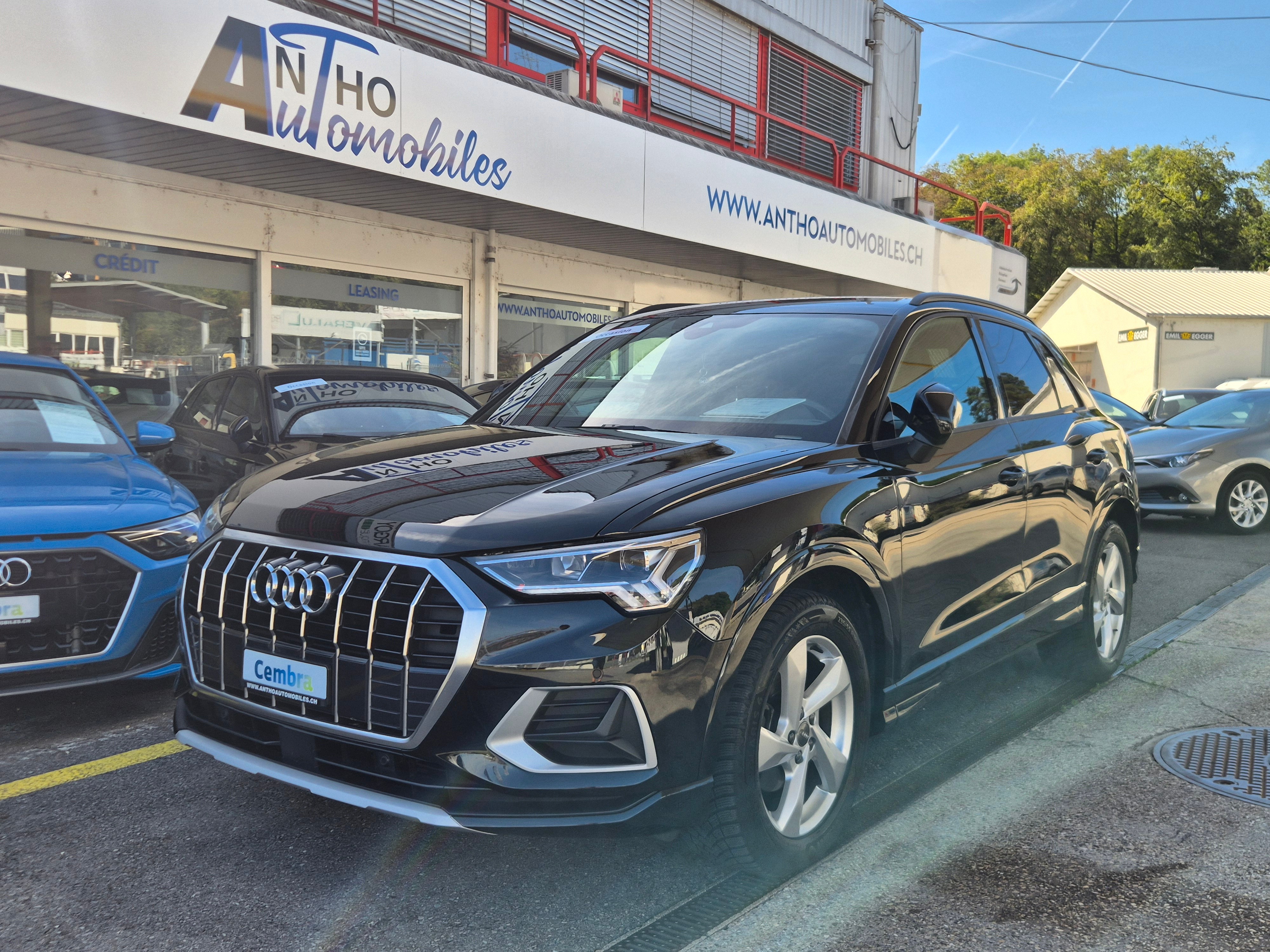 AUDI Q3 35 TFSI S line S-tronic — slika 1