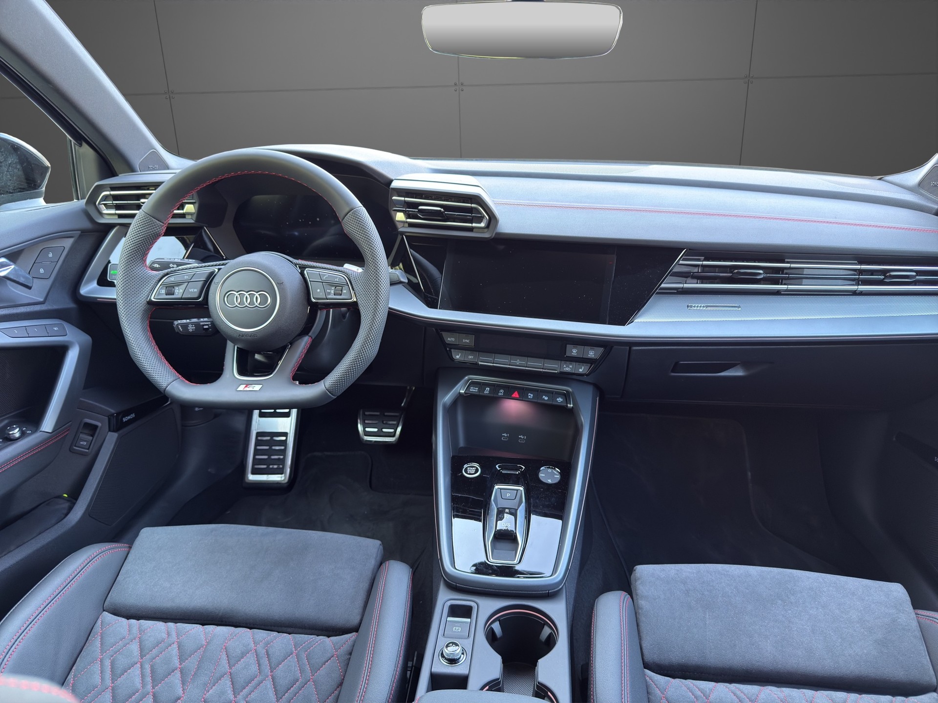 AUDI A3 Sportback TFSI 110 kW S line S tronic-image-14