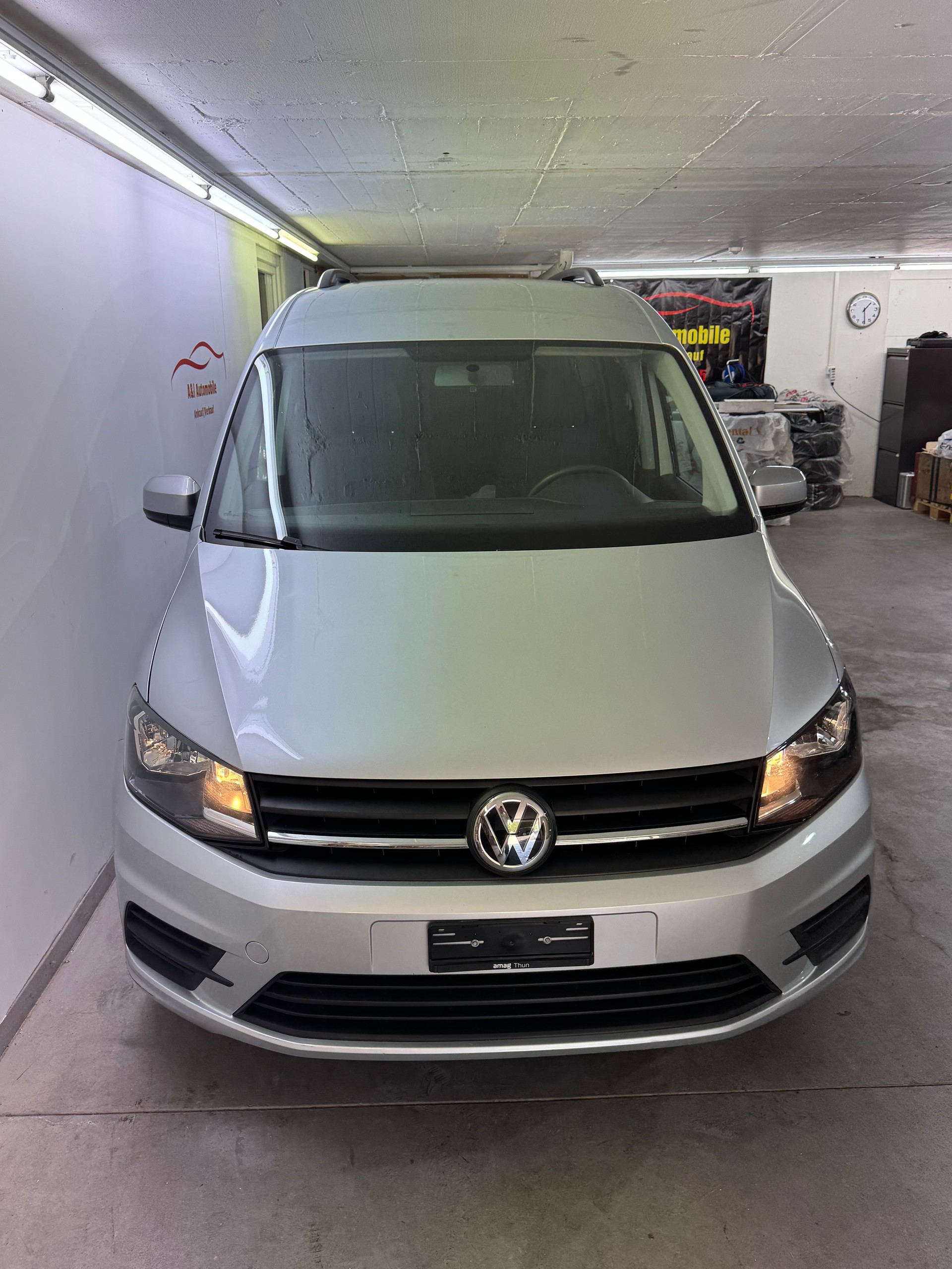 VW Caddy 2.0 TDI Family Beach-image-4