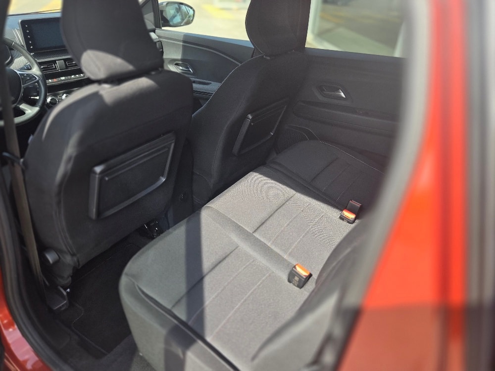 DACIA Jogger TCe 110 Extreme-image-6