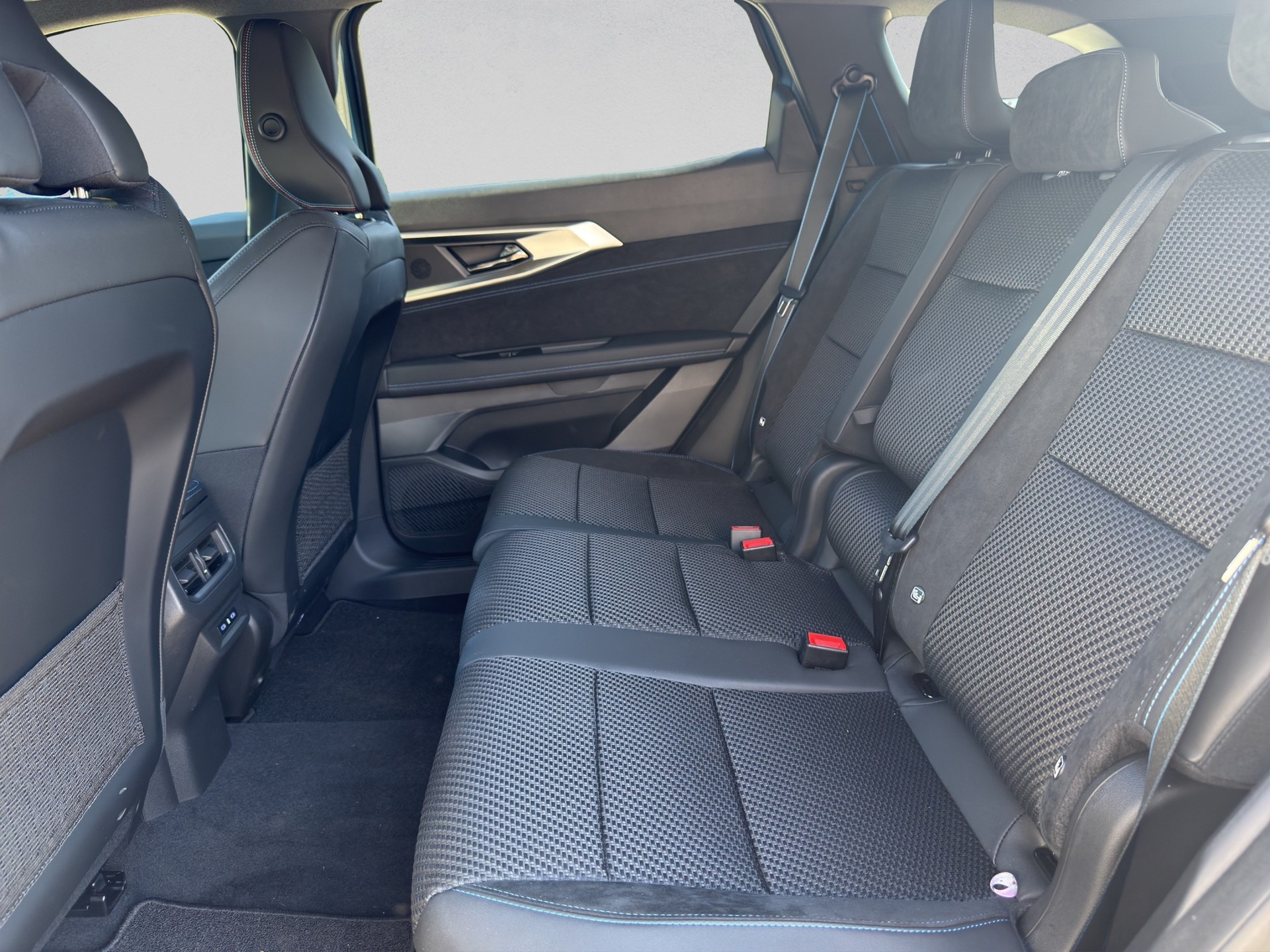 RENAULT Espace 1.2 E-Tech 200 Esprit Alpine 7-Sitze-image-14