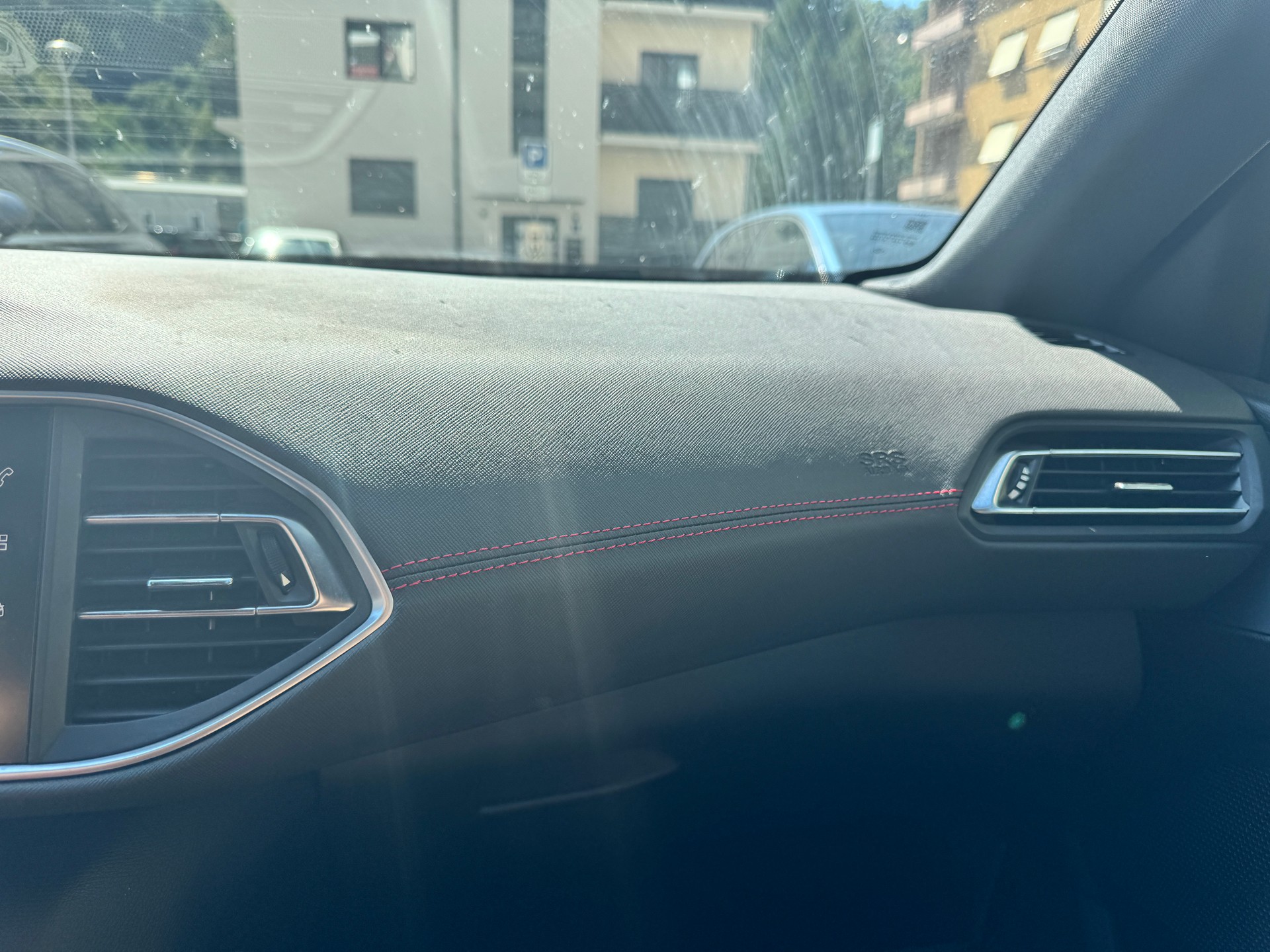 PEUGEOT 1.2 PureTech 130 GT Line S/S-image-3