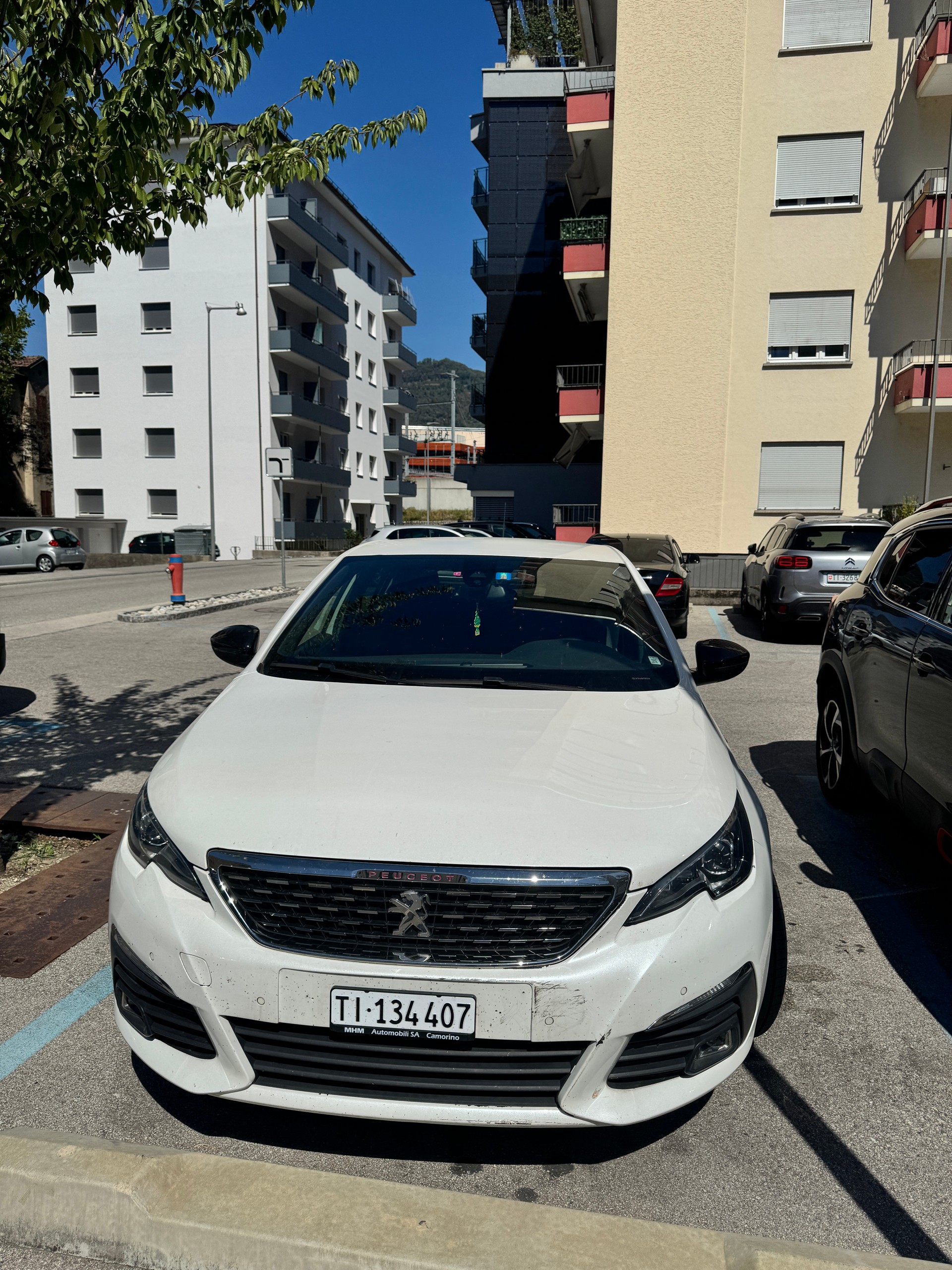PEUGEOT 1.2 PureTech 130 GT Line S/S-image-4