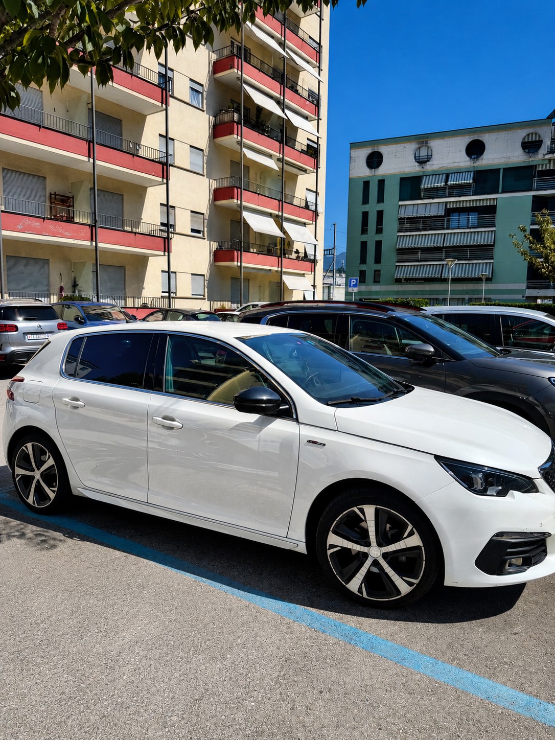 PEUGEOT 1.2 PureTech 130 GT Line S/S-image-0