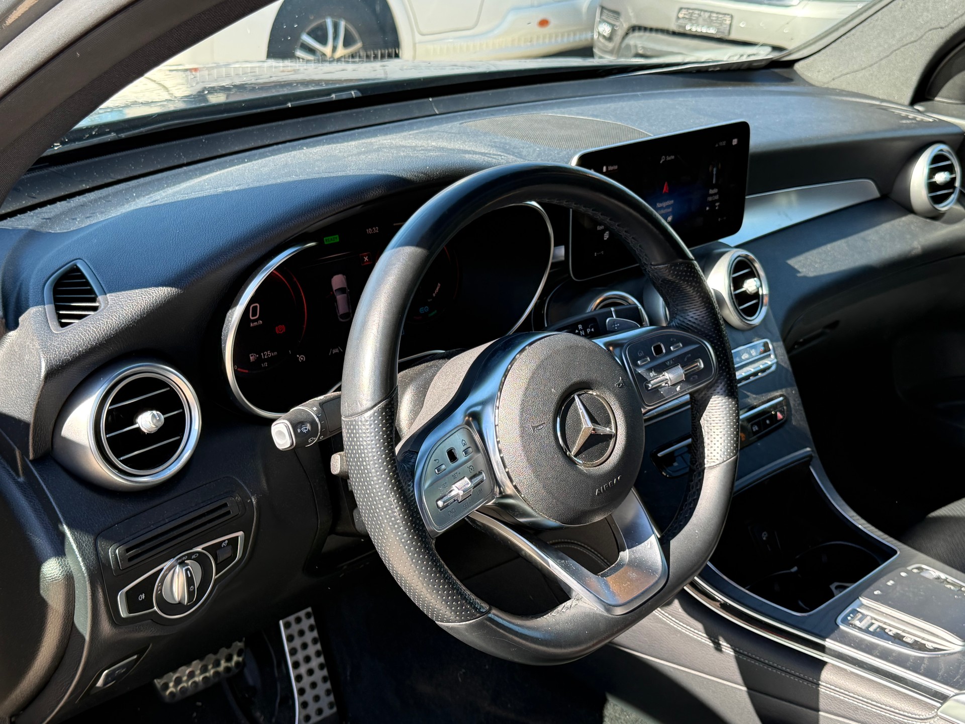 MERCEDES-BENZ GLC Coupé 200 AMG Line 4Matic 9G-Tronic-image-11