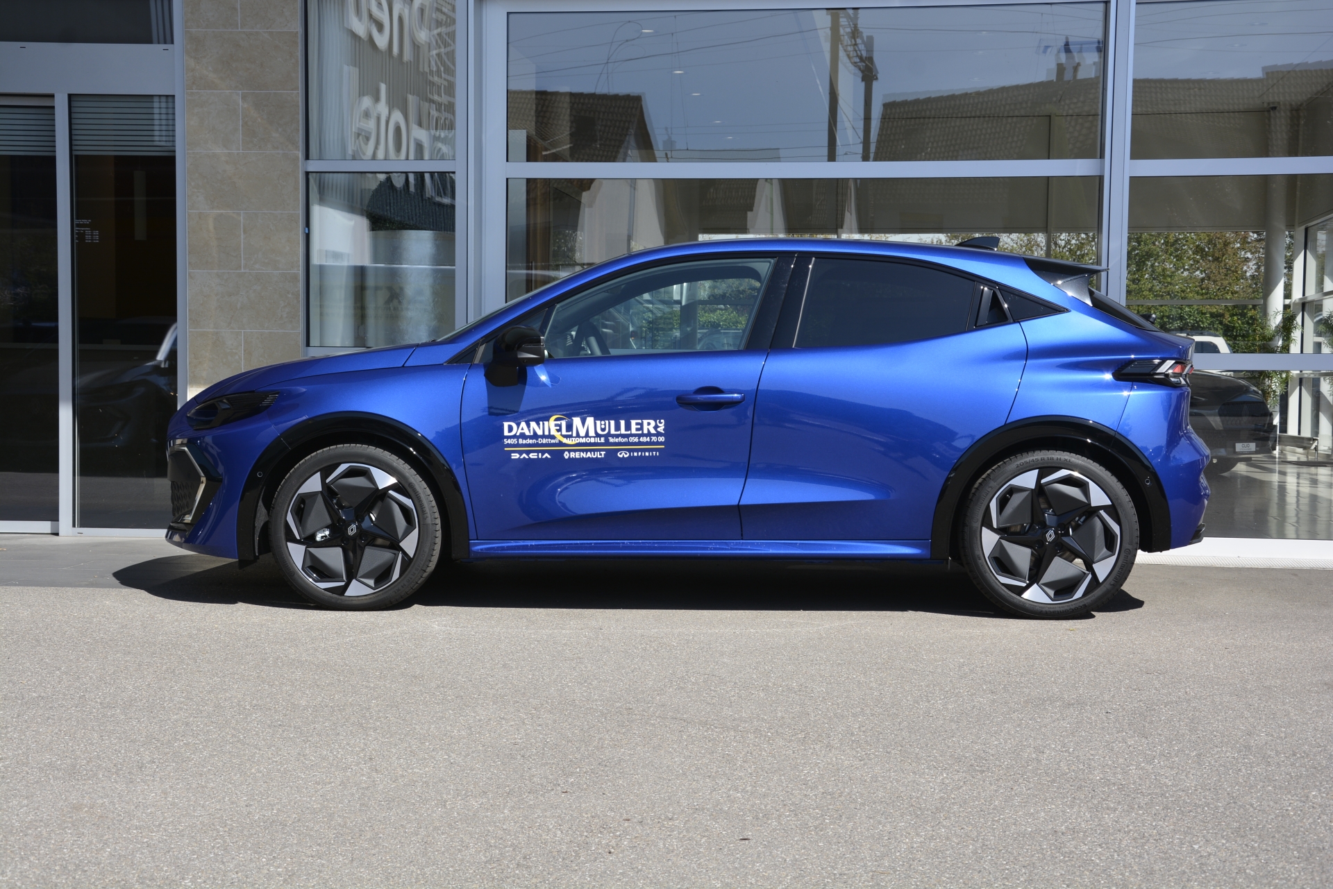 RENAULT CLIO techno full hybrid E-Tech 160-image-2