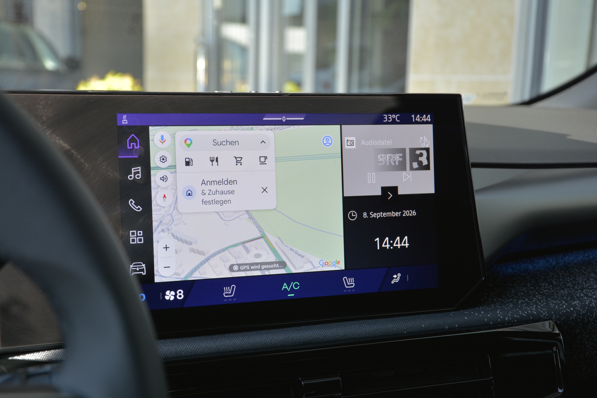 RENAULT CLIO techno full hybrid E-Tech 160-image-8