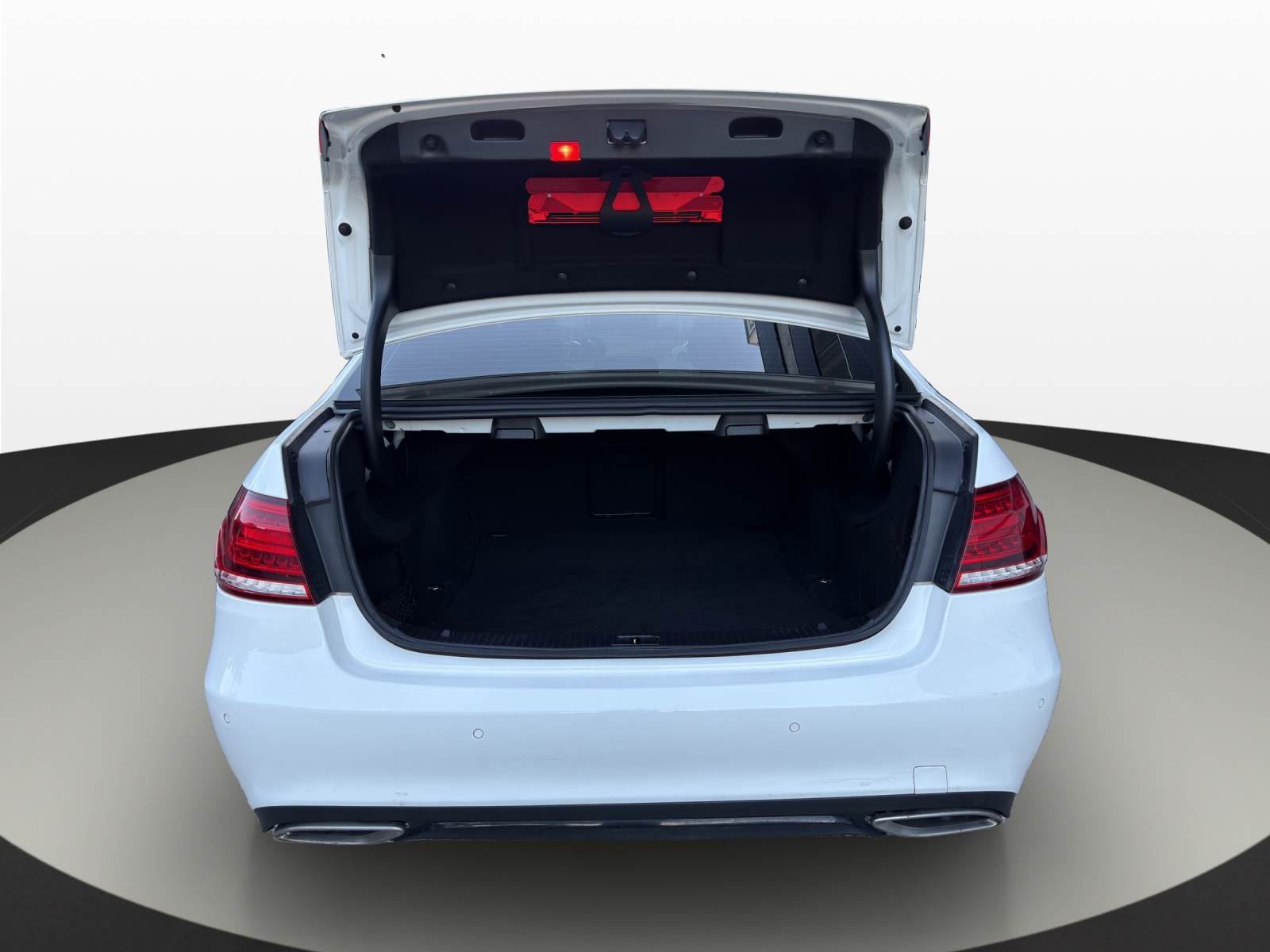 MERCEDES-BENZ E 250 BlueTEC Avantgarde 4Matic 7G-Tronic-image-18