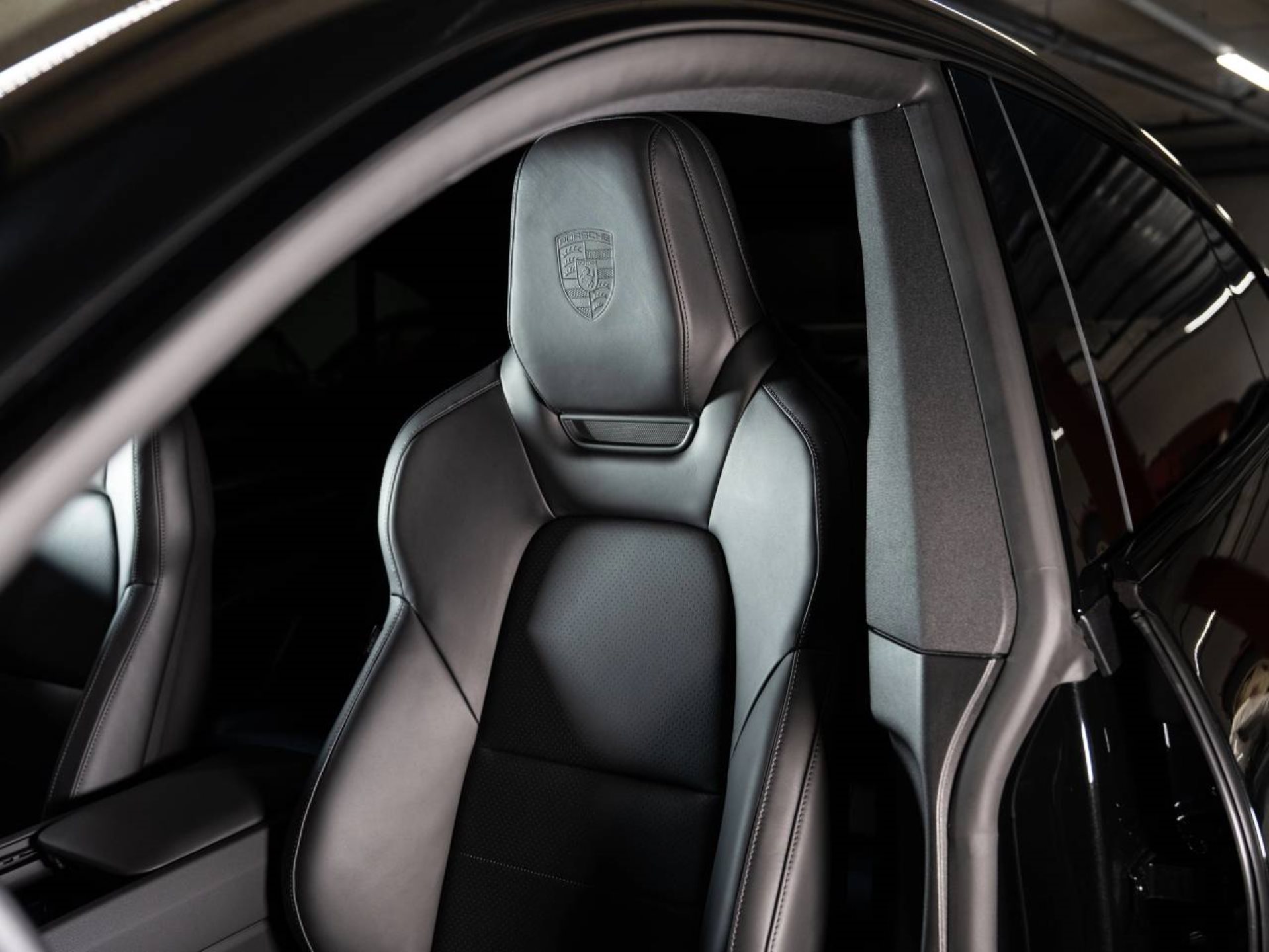 PORSCHE Cayenne Coupé Electric-image-13
