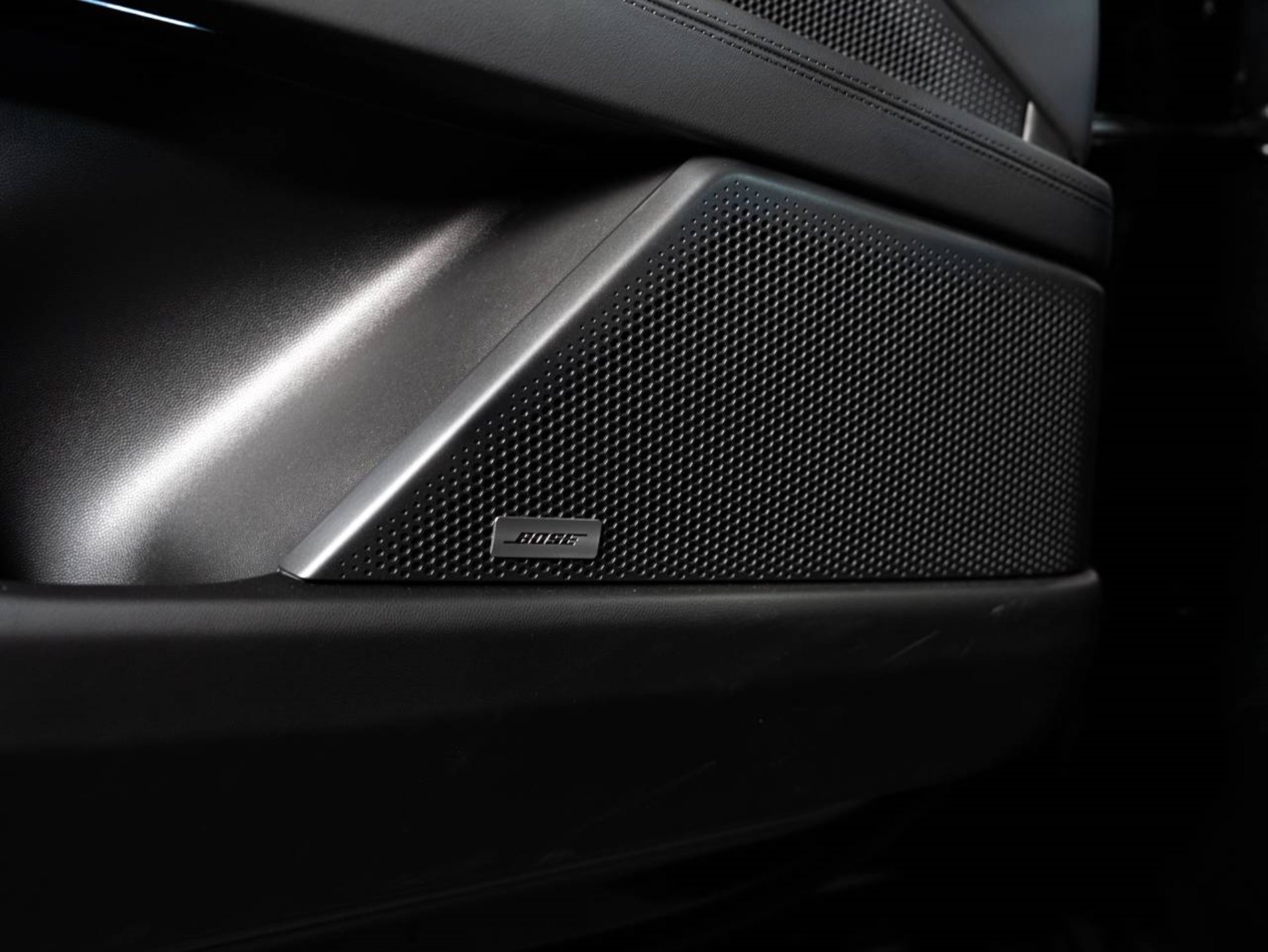 PORSCHE Cayenne Coupé Electric-image-17