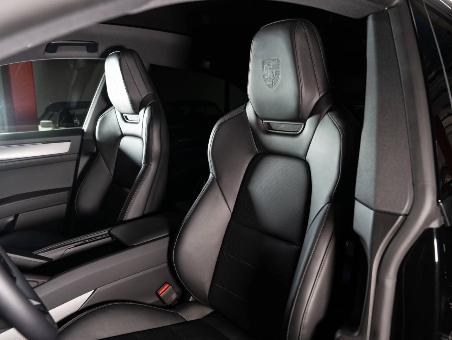 PORSCHE Cayenne Coupé Electric-image-4