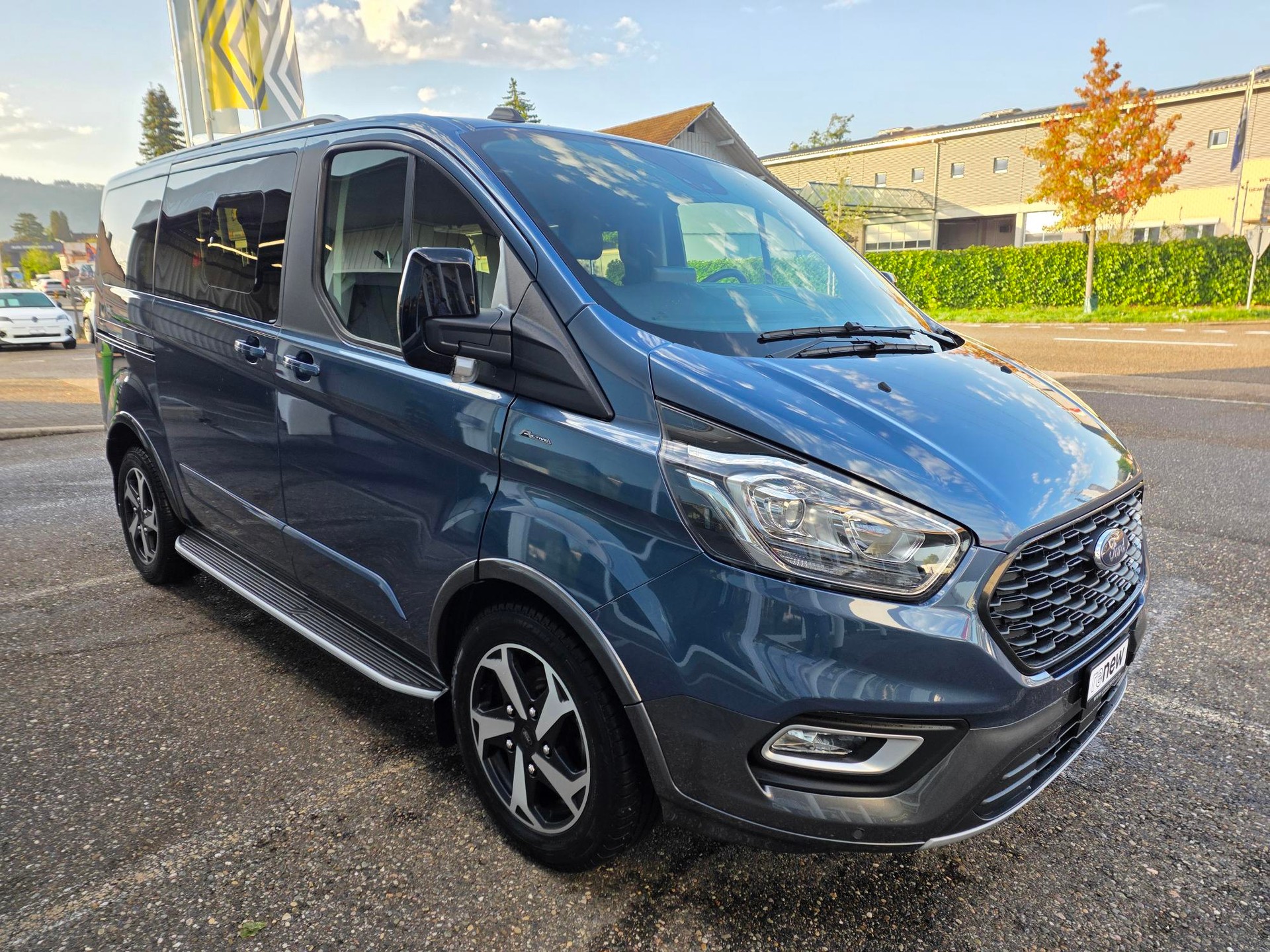 FORD Tourneo Custom 320 L1 2.0 TDCi 170 Active-image-4