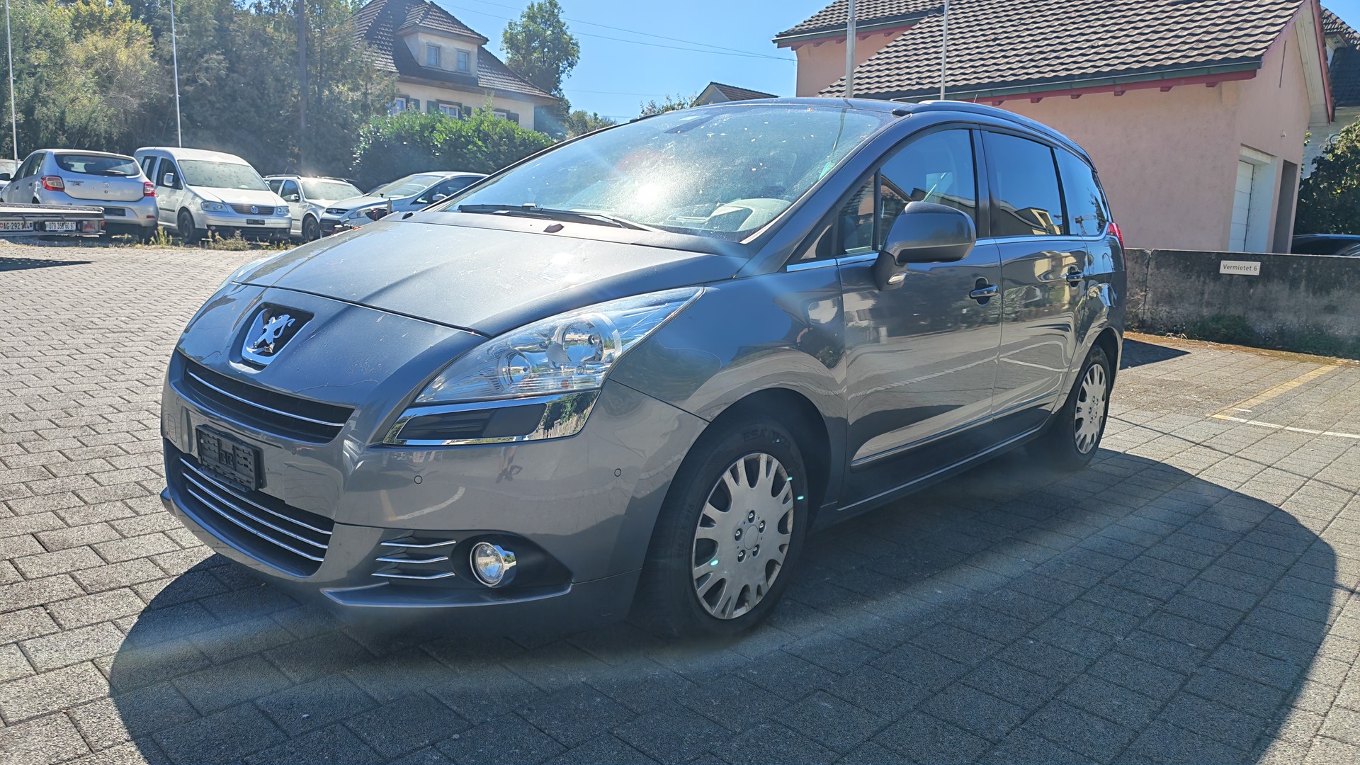 PEUGEOT 5008 1.6 16V T Sport Pack Automatic-image-5