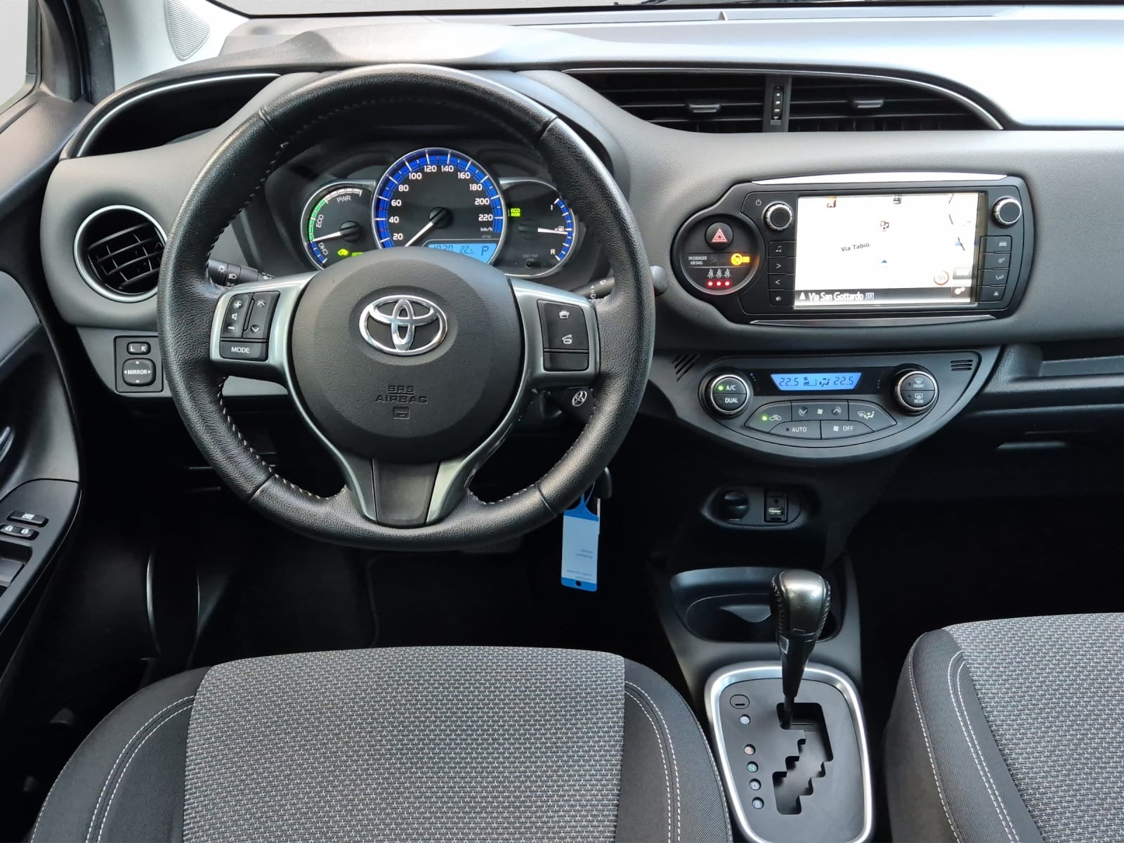 TOYOTA Yaris 1.5 VVT-i Hybrid Luna e-CVT-image-11