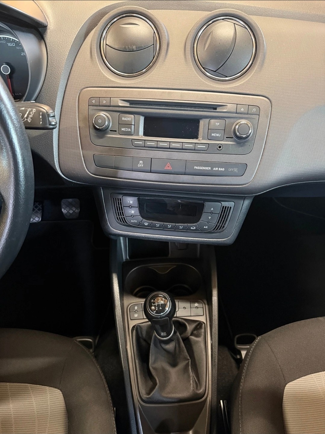 SEAT Ibiza 1.2 TSI Style-image-10