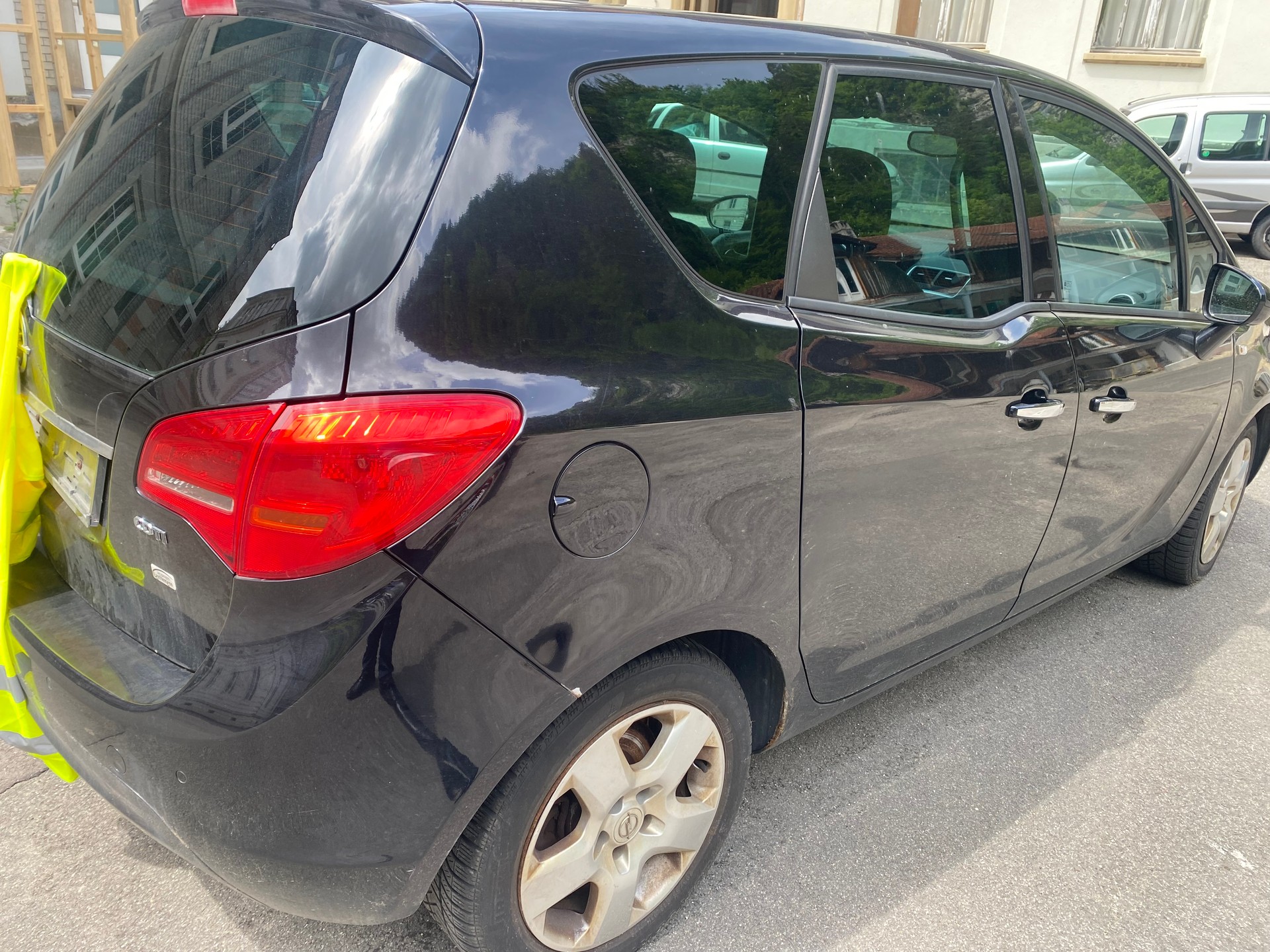 OPEL Meriva 1.7 CDTi Cosmo-image-2