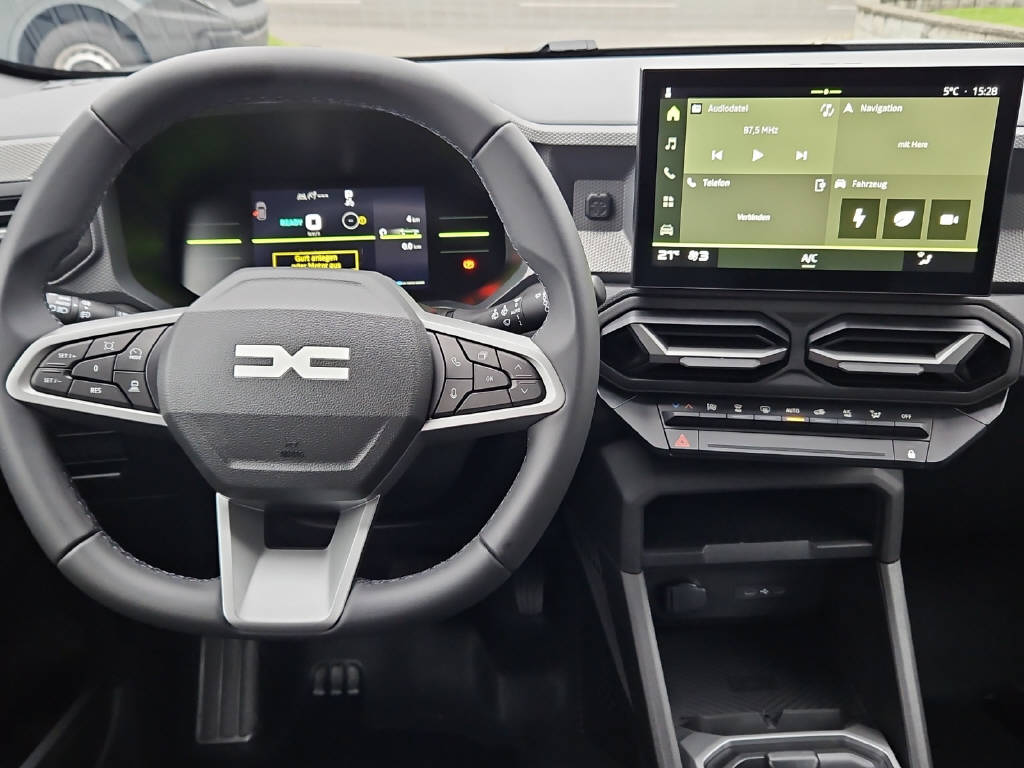 DACIA Duster 1.2 Hybrid Journey 4WD-image-6