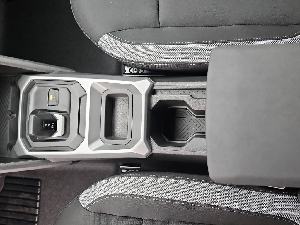 DACIA Duster 1.2 Hybrid Journey 4WD-image-5