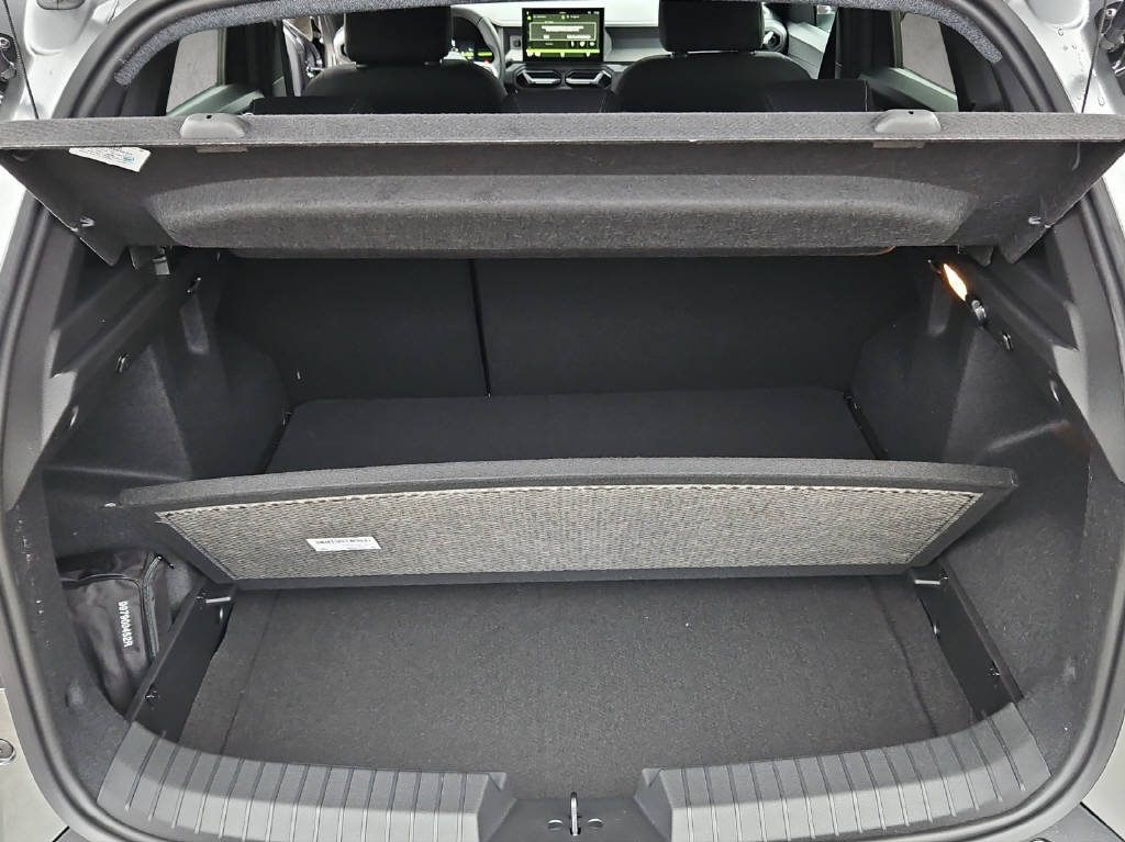 DACIA Duster 1.2 Hybrid Journey 4WD-image-8