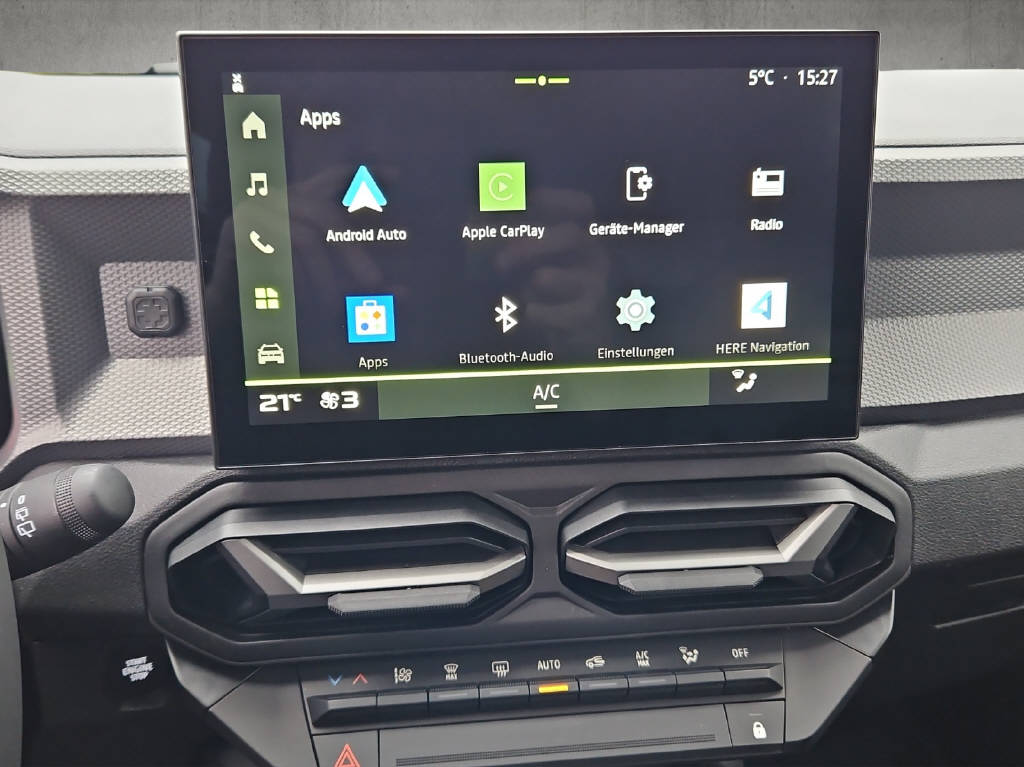 DACIA Duster 1.2 Hybrid Journey 4WD-image-7