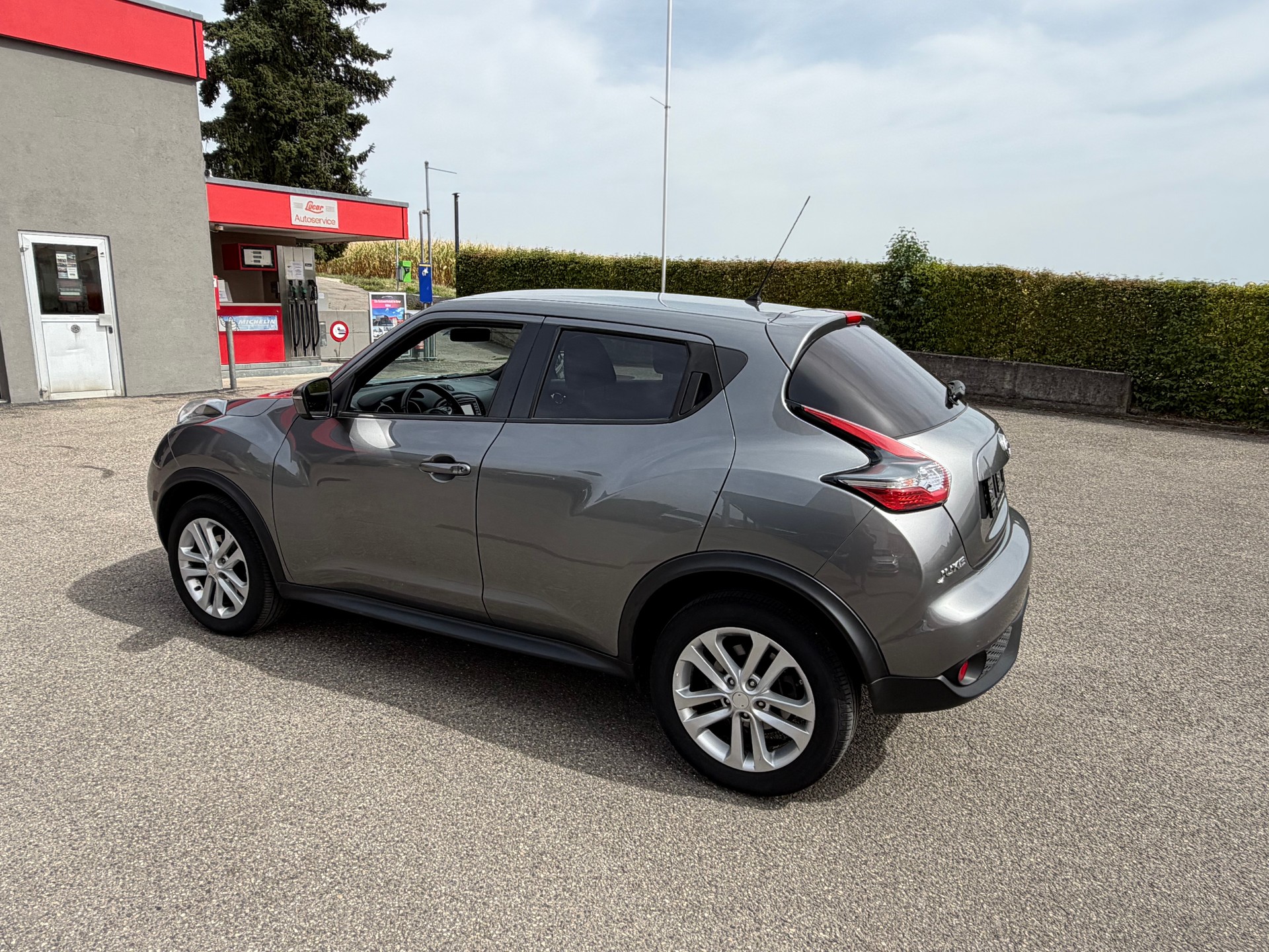 NISSAN Juke 1.6 tekna Xtronic CVT-image-2