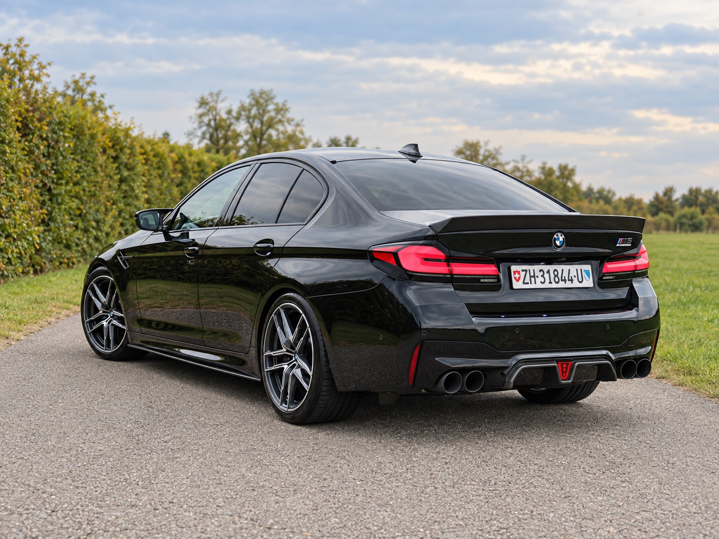 BMW M5 xDrive Competition Drivelogic-image-2