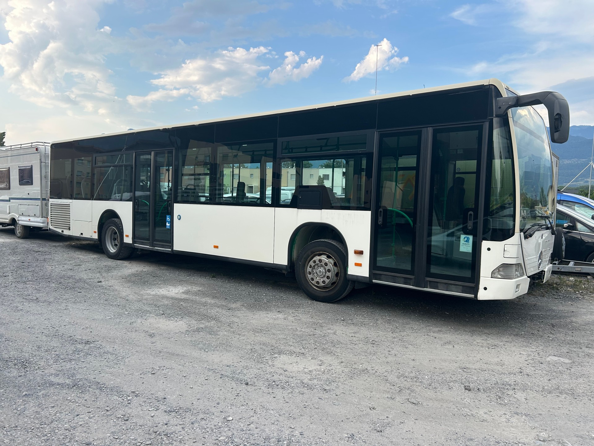 MERCEDES-BENZ O530