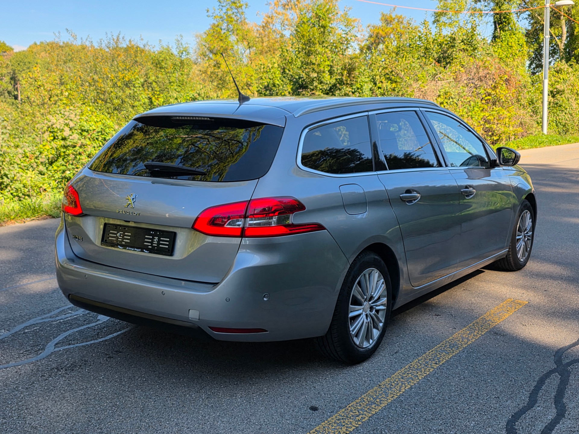 PEUGEOT 308 SW 1.2 Pure Tech Allure EAT8 / Neu ab Mfk.-image-5