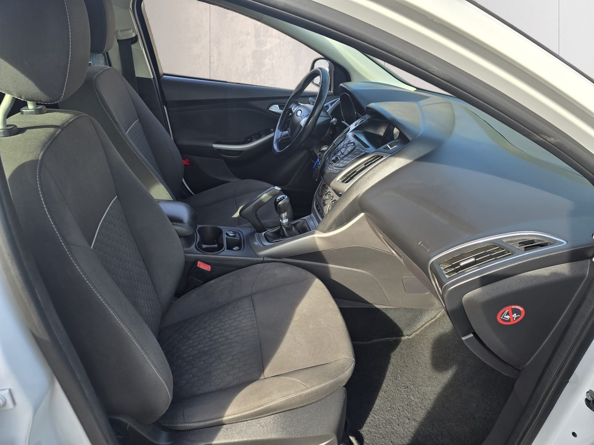 FORD Focus 1.0 SCTi Trend-image-14