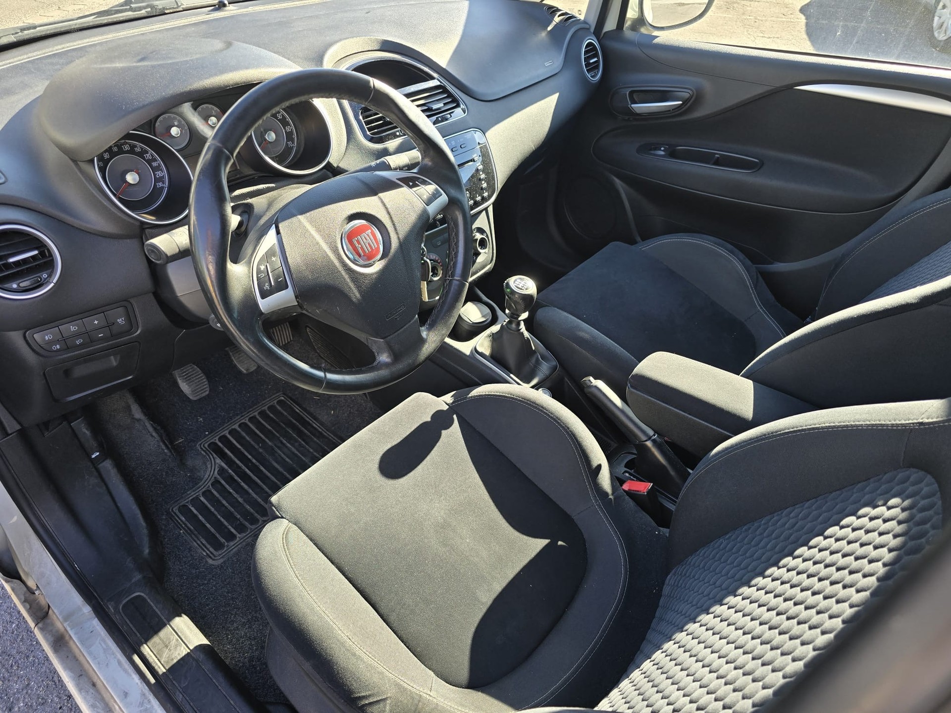 FIAT Punto 0.9 Twinair MYSTYLE-image-8