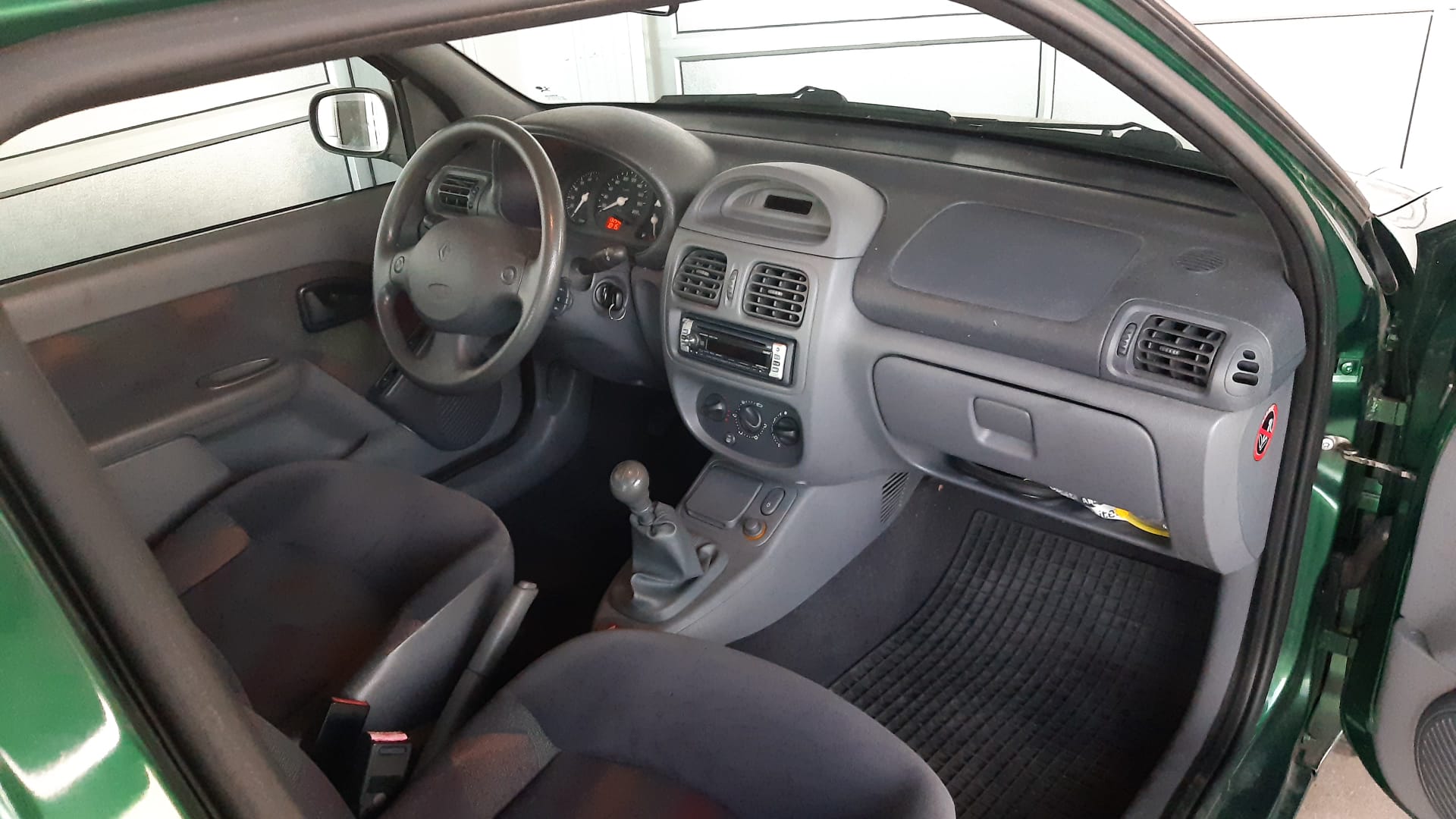 RENAULT Clio 1.2-image-11