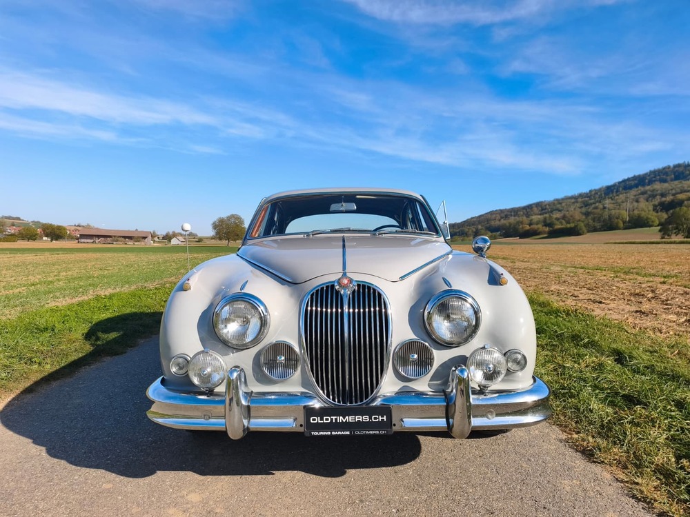JAGUAR Mk2 2.4-image-13