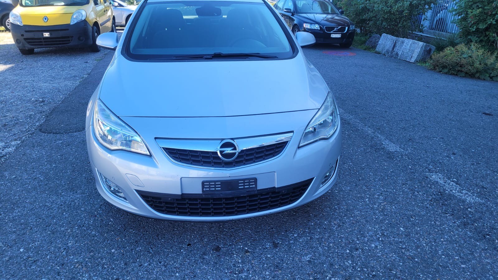 Car photo