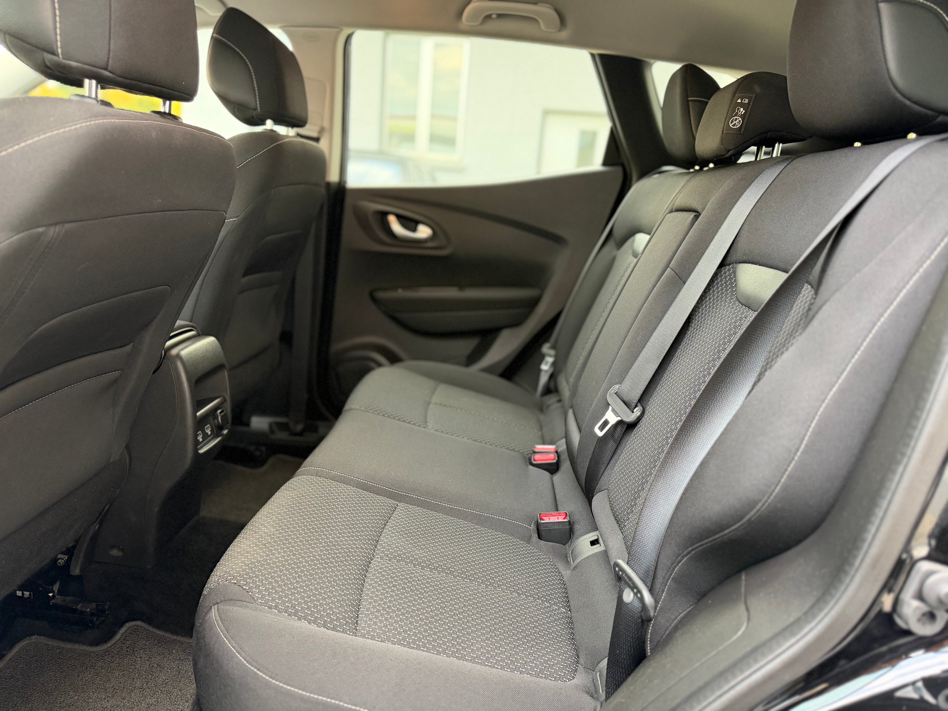 RENAULT Kadjar 1.3 16V Turbo Business EDC-image-8