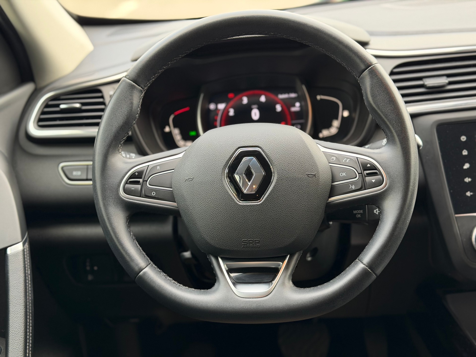 RENAULT Kadjar 1.3 16V Turbo Business EDC-image-13