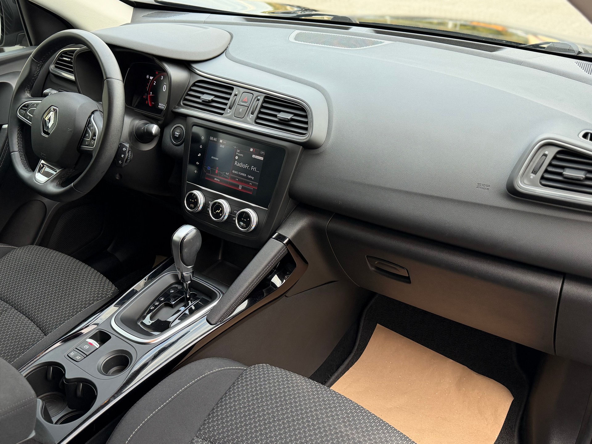 RENAULT Kadjar 1.3 16V Turbo Business EDC-image-12