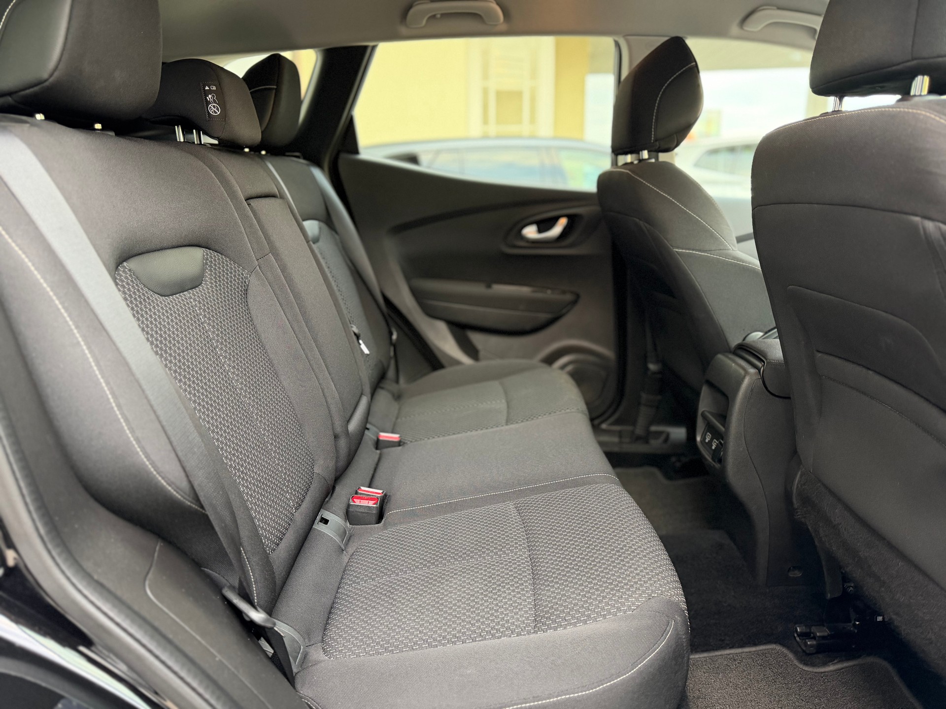 RENAULT Kadjar 1.3 16V Turbo Business EDC-image-10