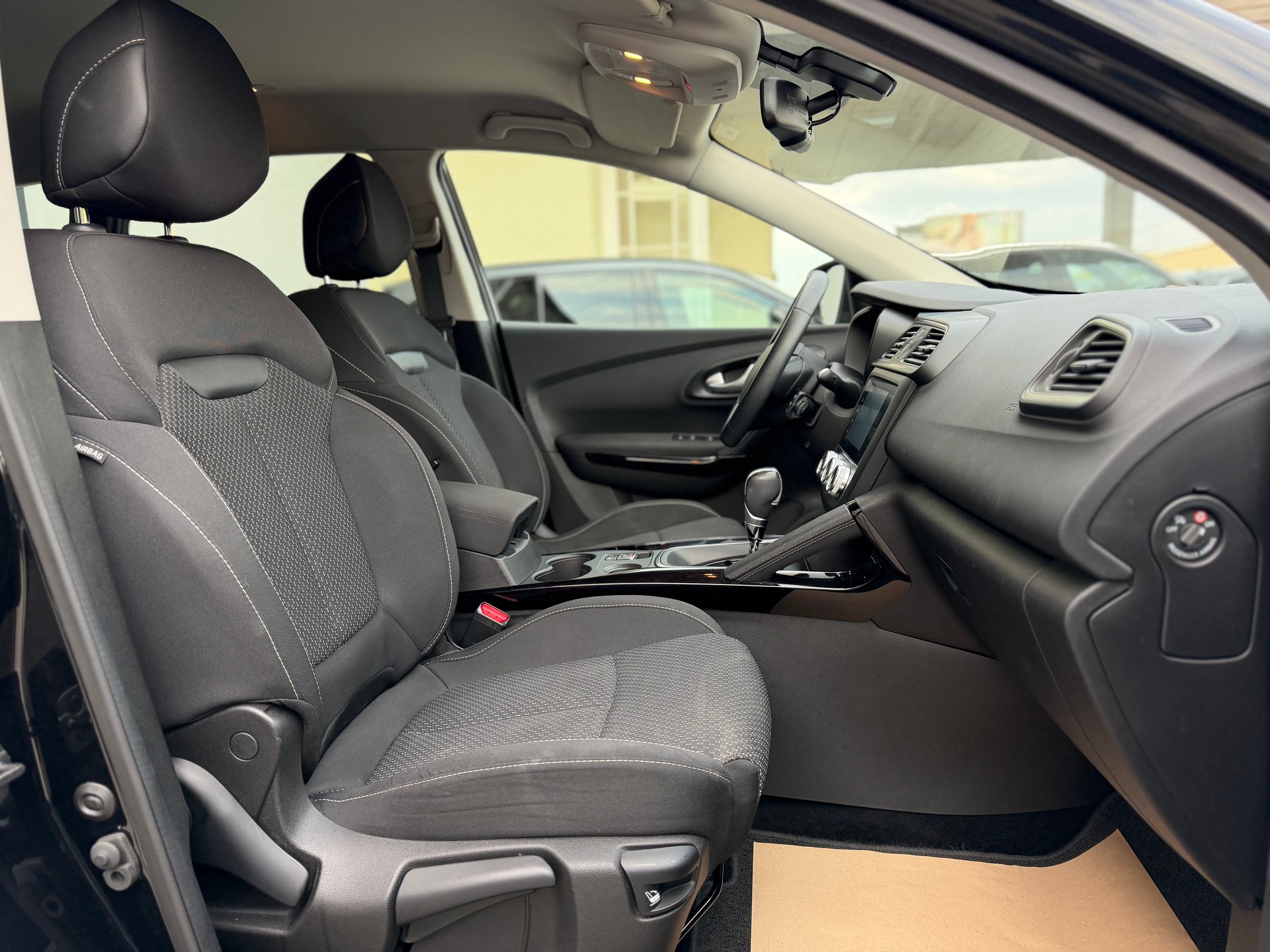 RENAULT Kadjar 1.3 16V Turbo Business EDC-image-11