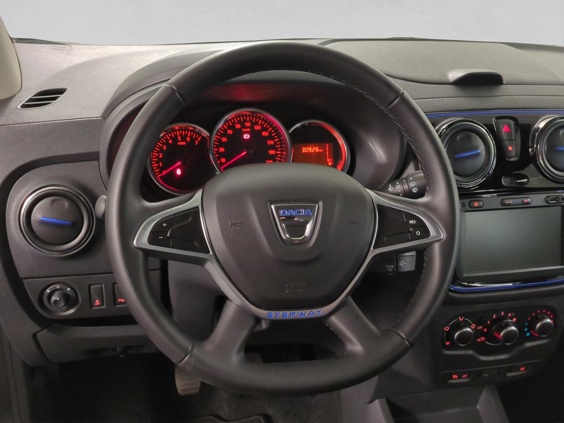 DACIA Lodgy TCE 130 Celebration 7PL-image-9