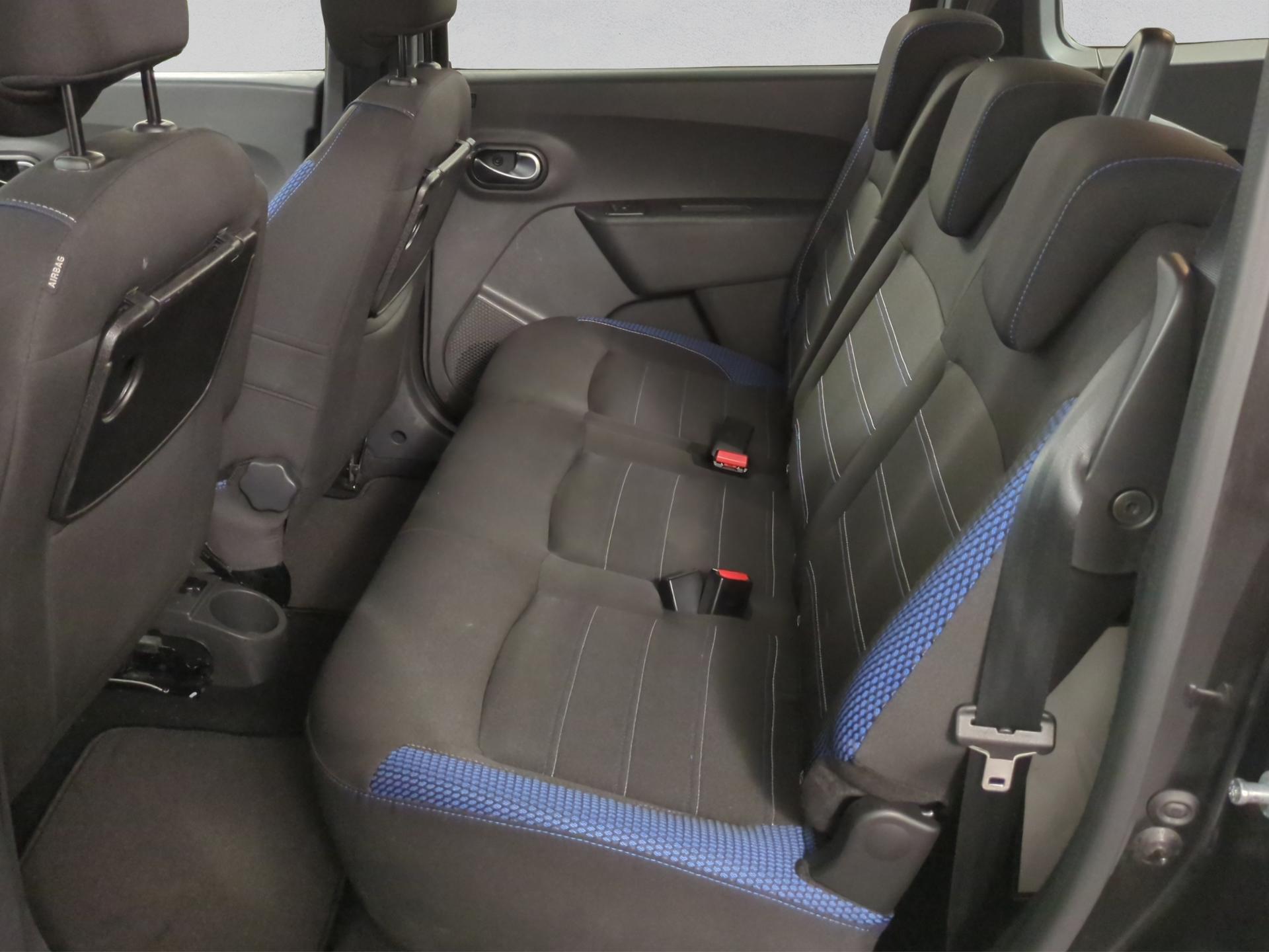 DACIA Lodgy TCE 130 Celebration 7PL-image-14