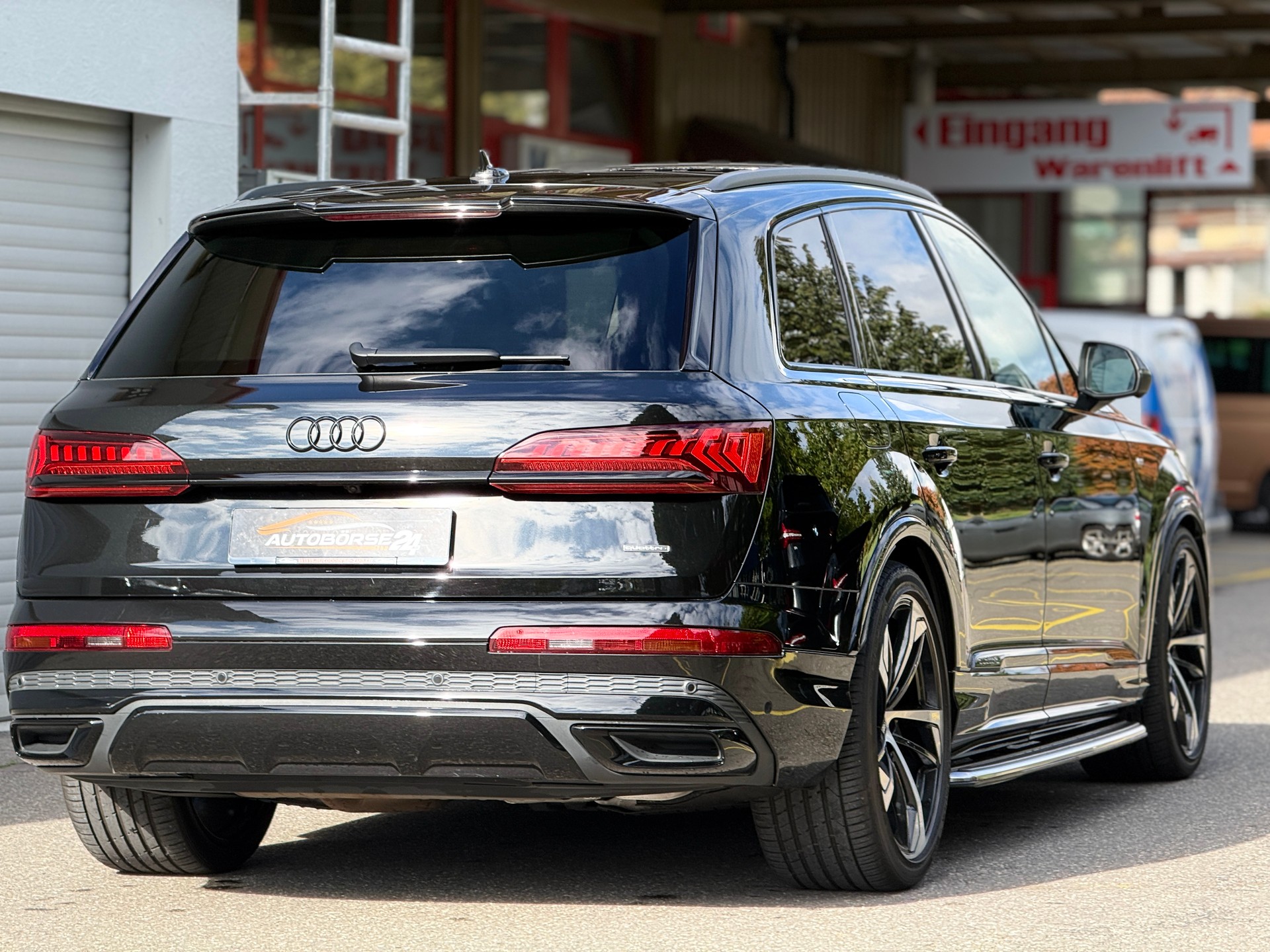 AUDI Q7 50 TDI quattro S Line tiptronic * 7-Plätzer *-image-4
