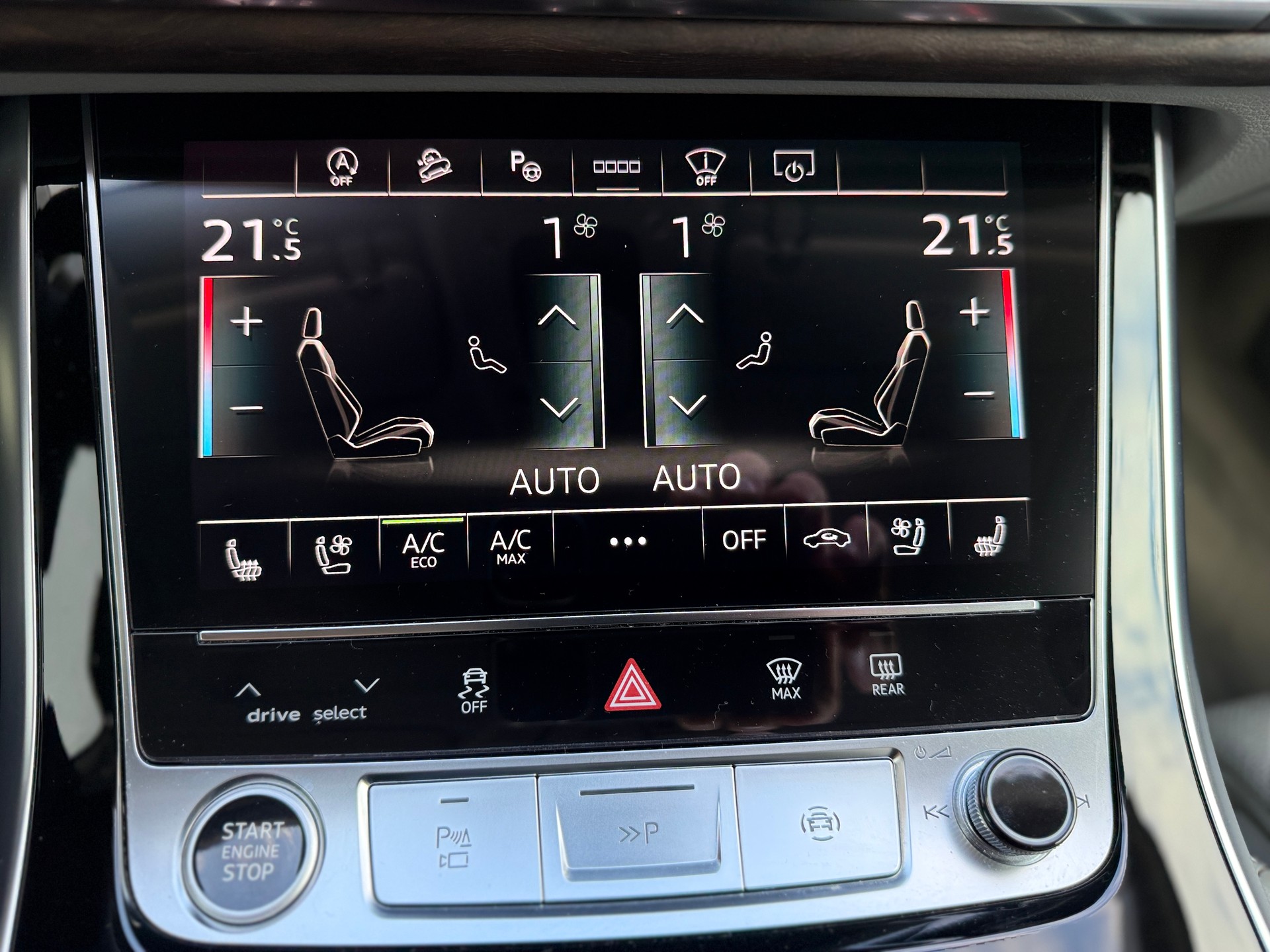 AUDI Q7 50 TDI quattro S Line tiptronic * 7-Plätzer *-image-16