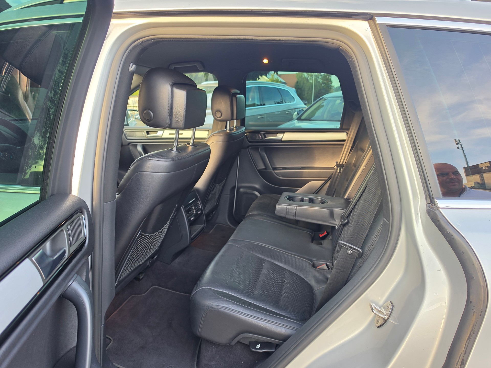 VW Touareg 3.0 TDI BlueMotion Technology Tiptronic-image-11