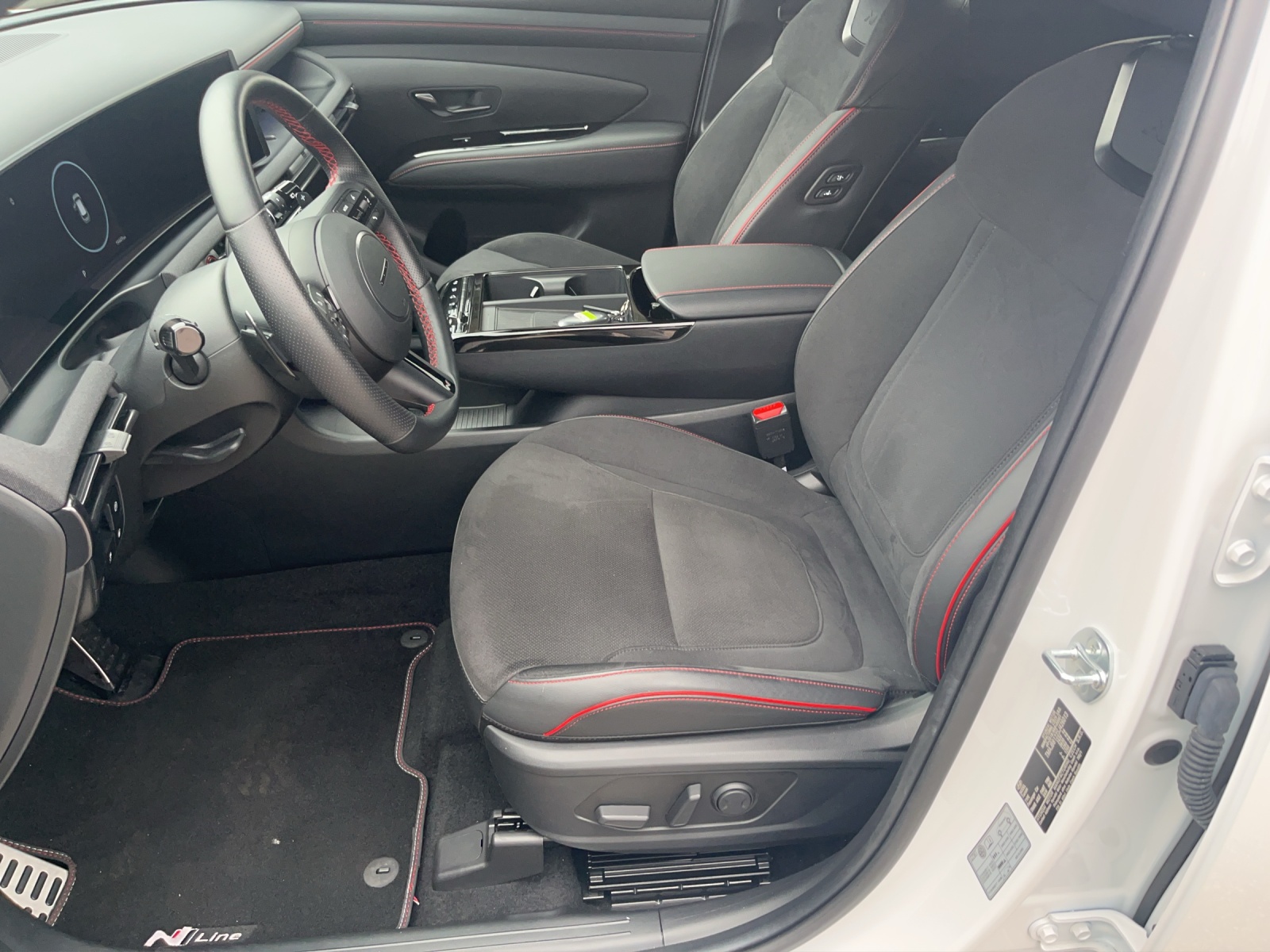 HYUNDAI Tucson 1.6 TGDI PHEV N-Line 4WD-image-8