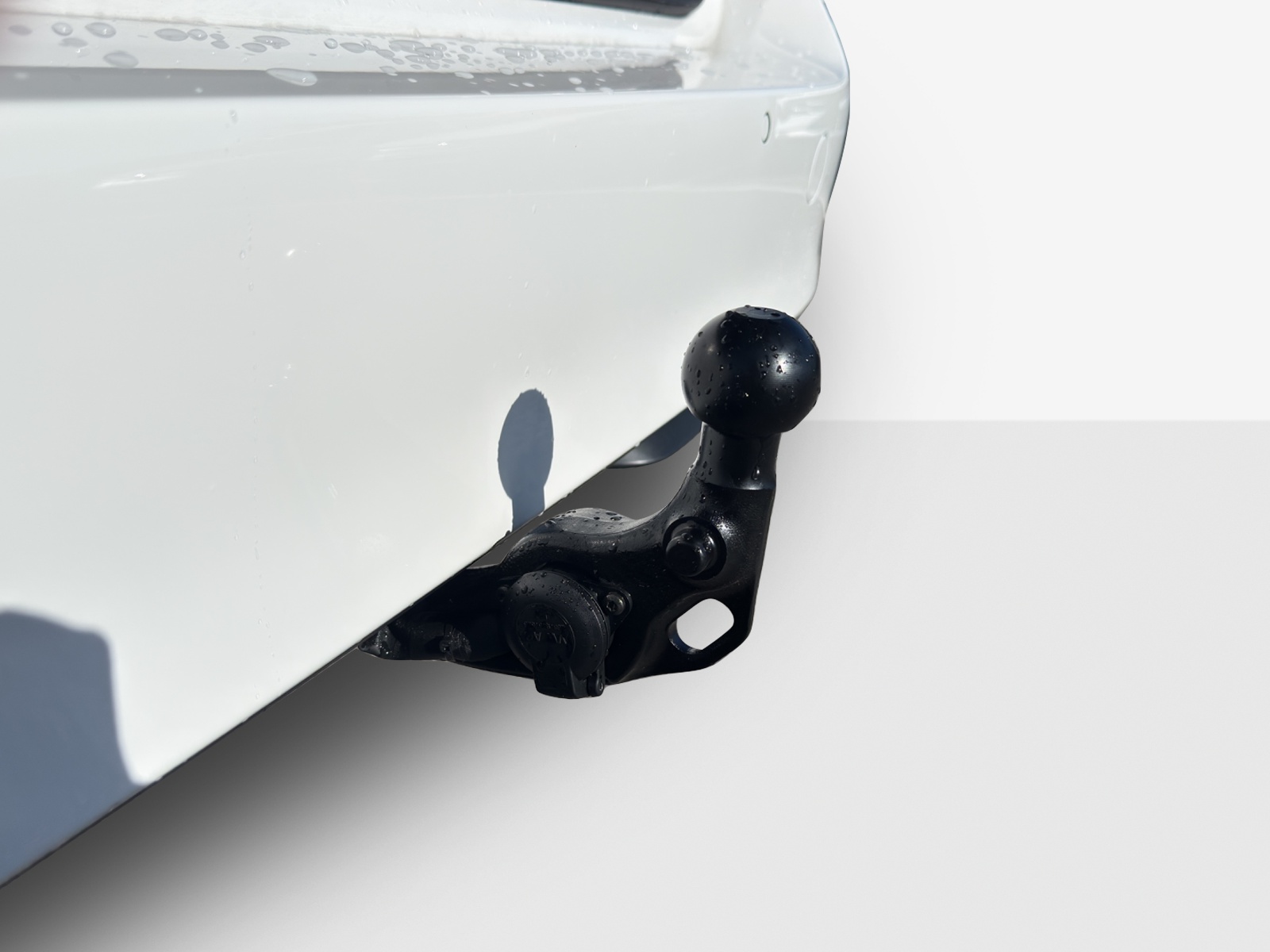 VW ID. Buzz Cargo Pro 4Motion-image-13