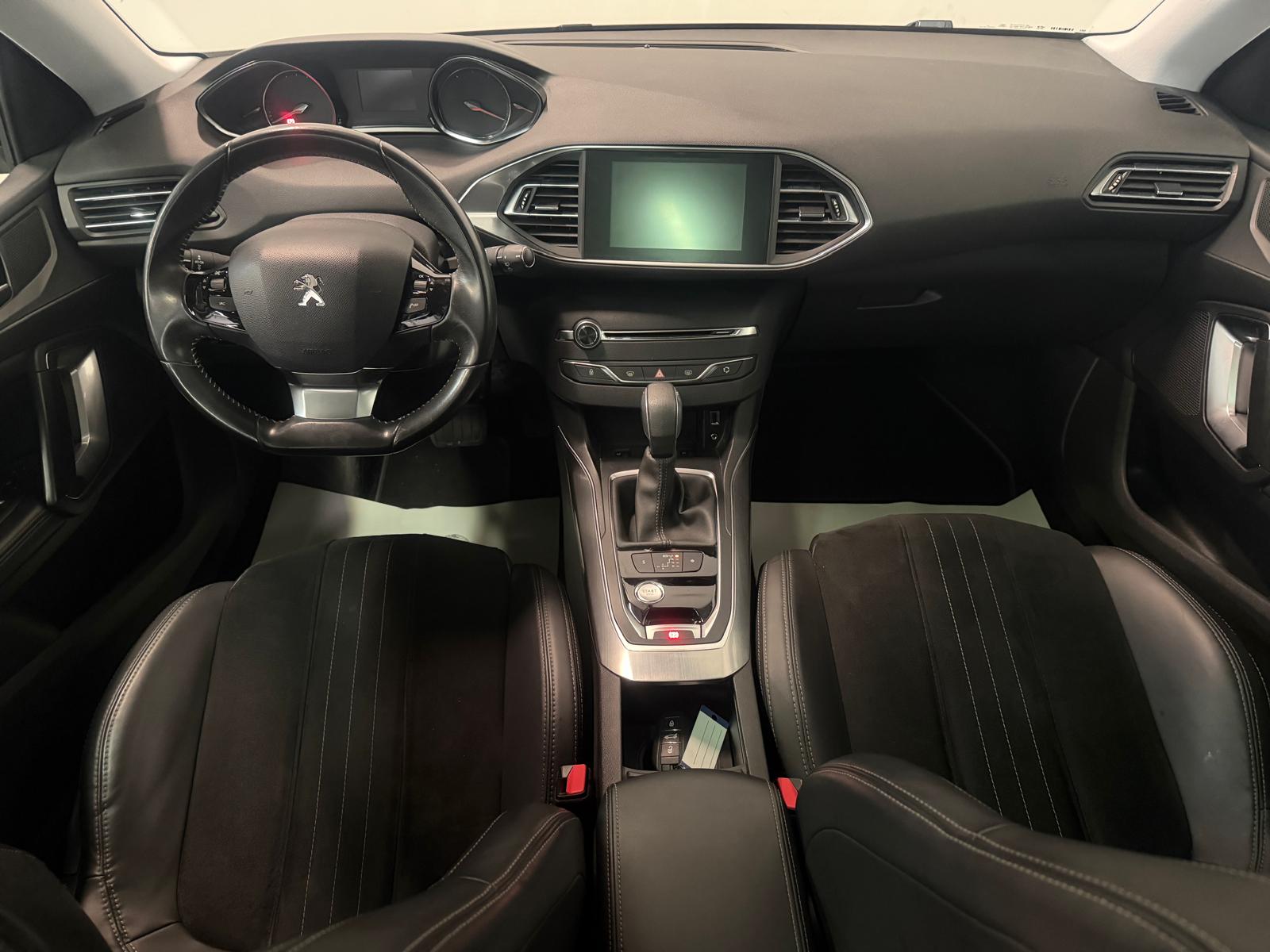PEUGEOT 308 SW 1.2 THP Féline Automatic-image-15