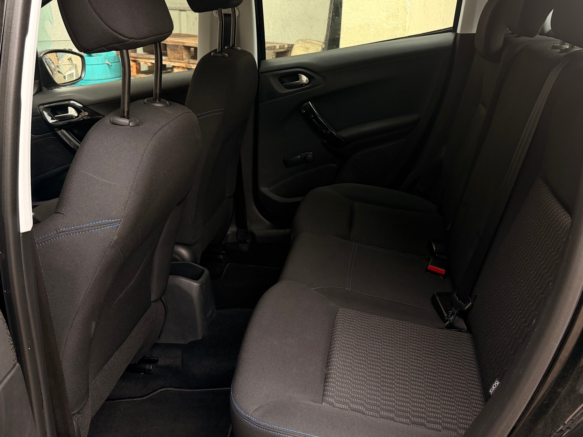 PEUGEOT 208 1.2 PureTech Active-image-7
