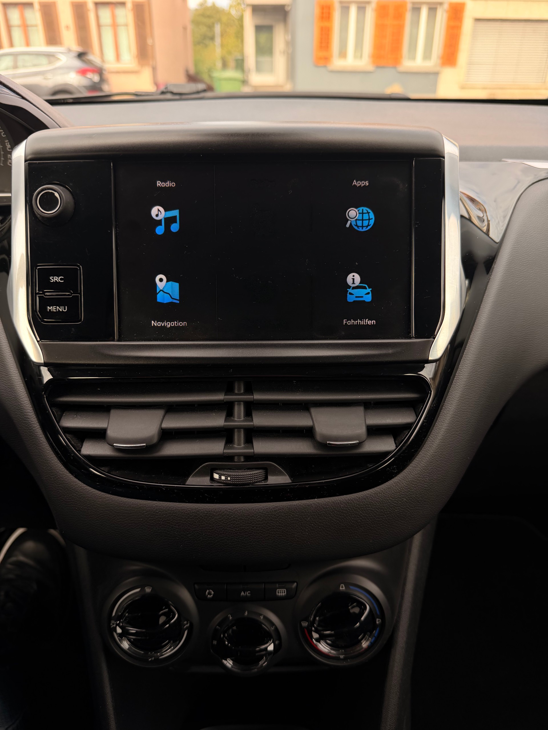 PEUGEOT 208 1.2 PureTech Active-image-13