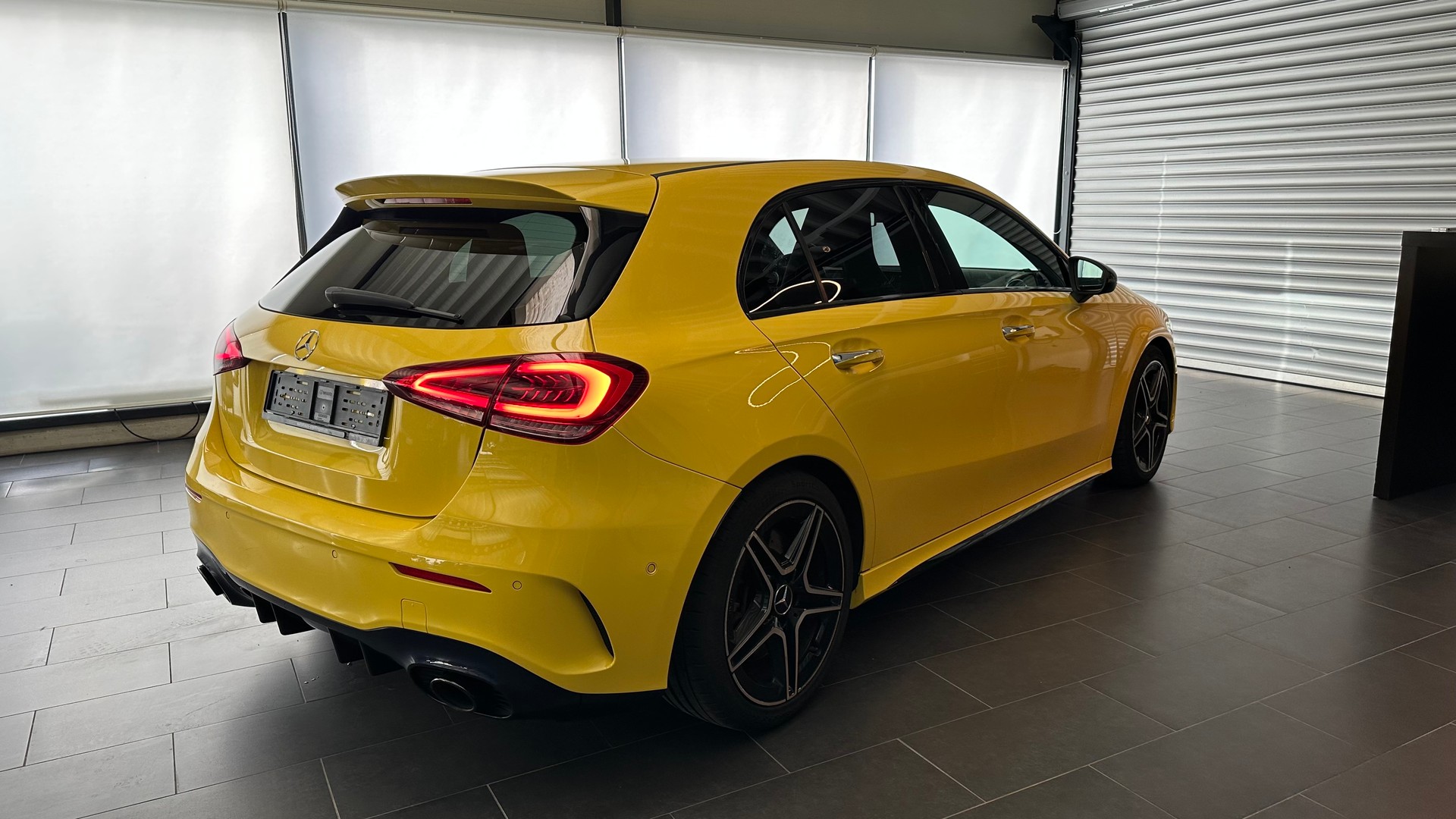 MERCEDES-BENZ A 35 AMG 4matic-image-21