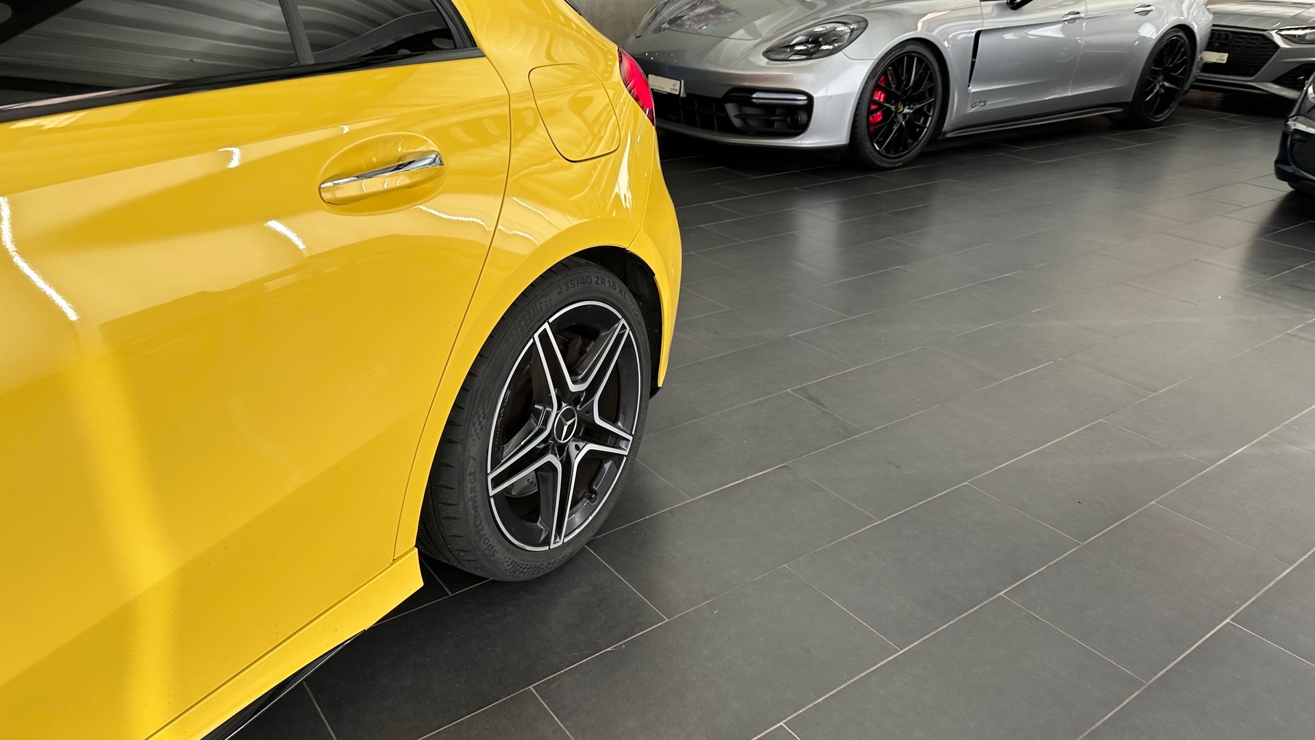 MERCEDES-BENZ A 35 AMG 4matic-image-7